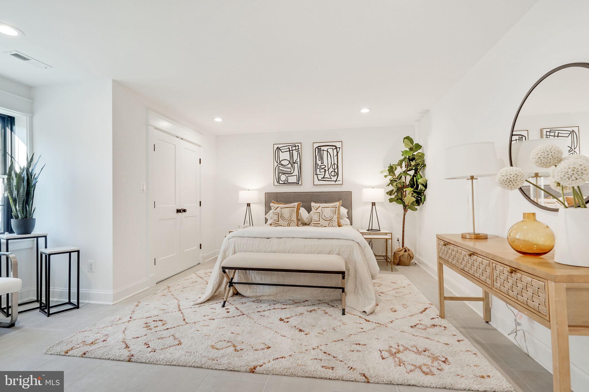 OAKCREST - Residential