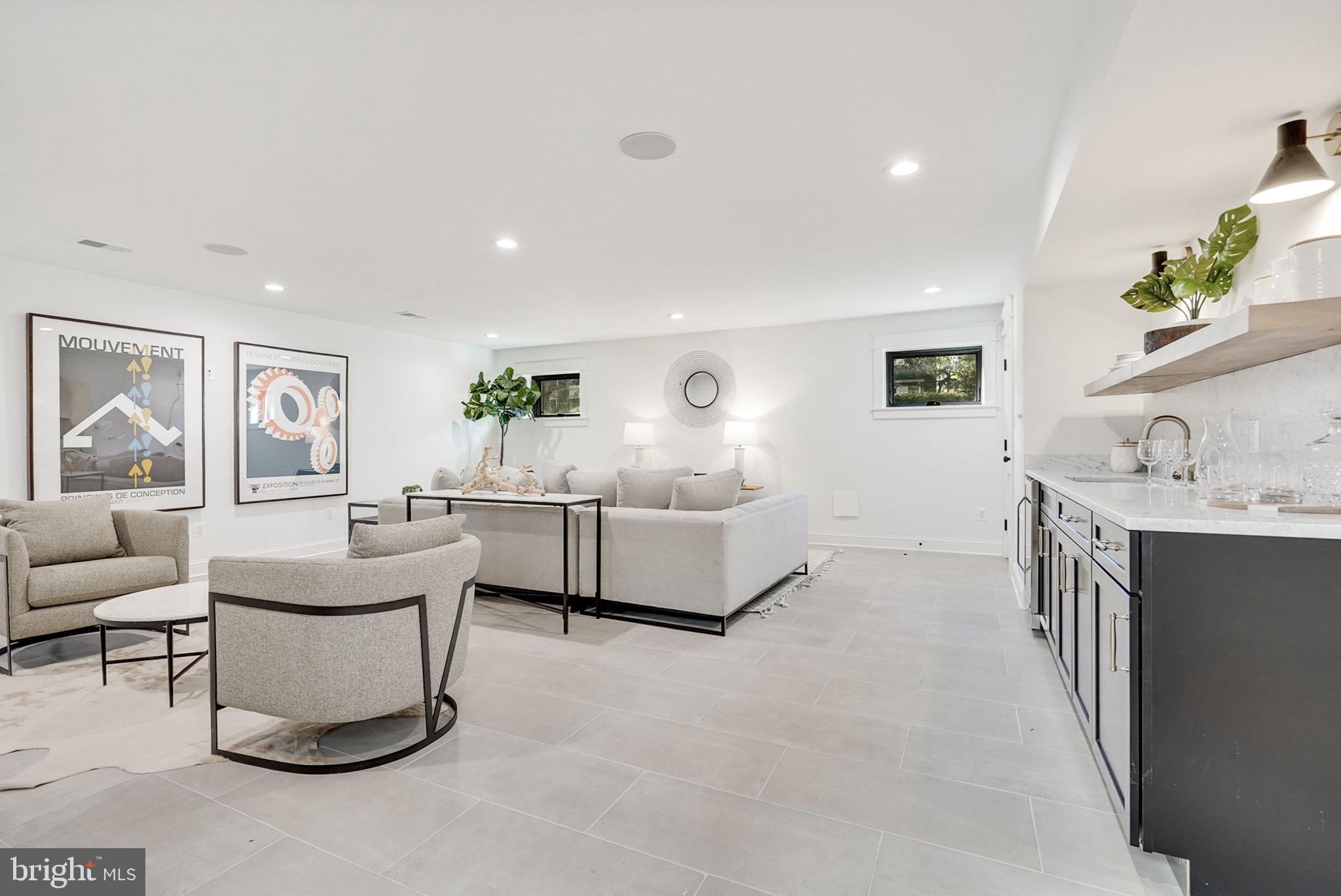 OAKCREST - Residential