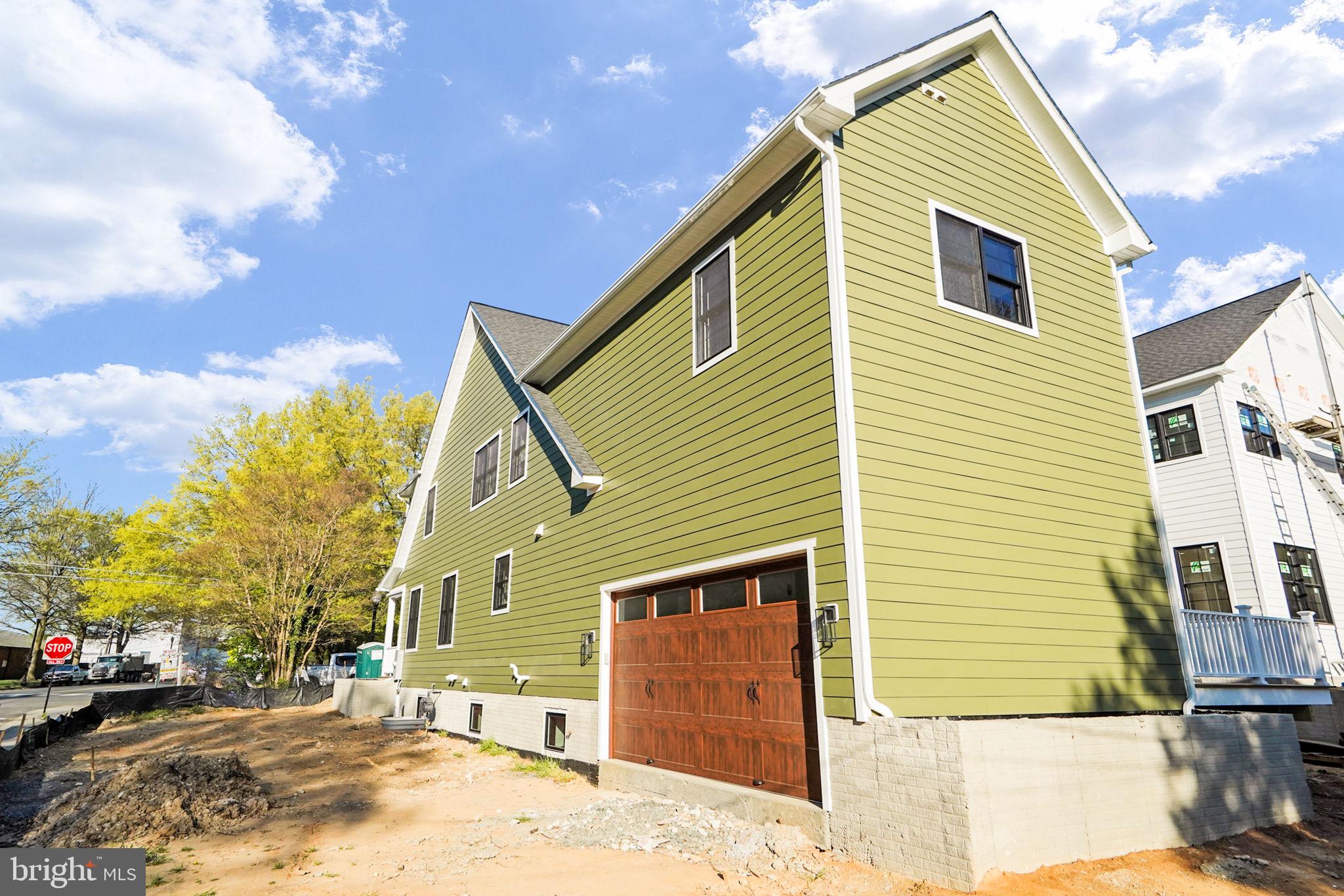 OAKCREST - Residential