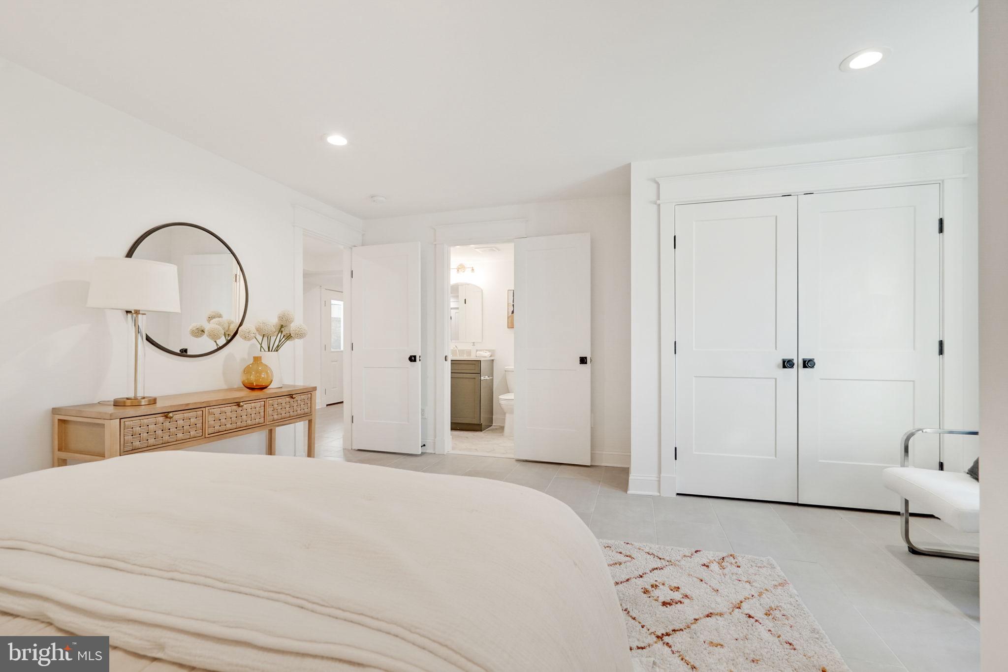 OAKCREST - Residential