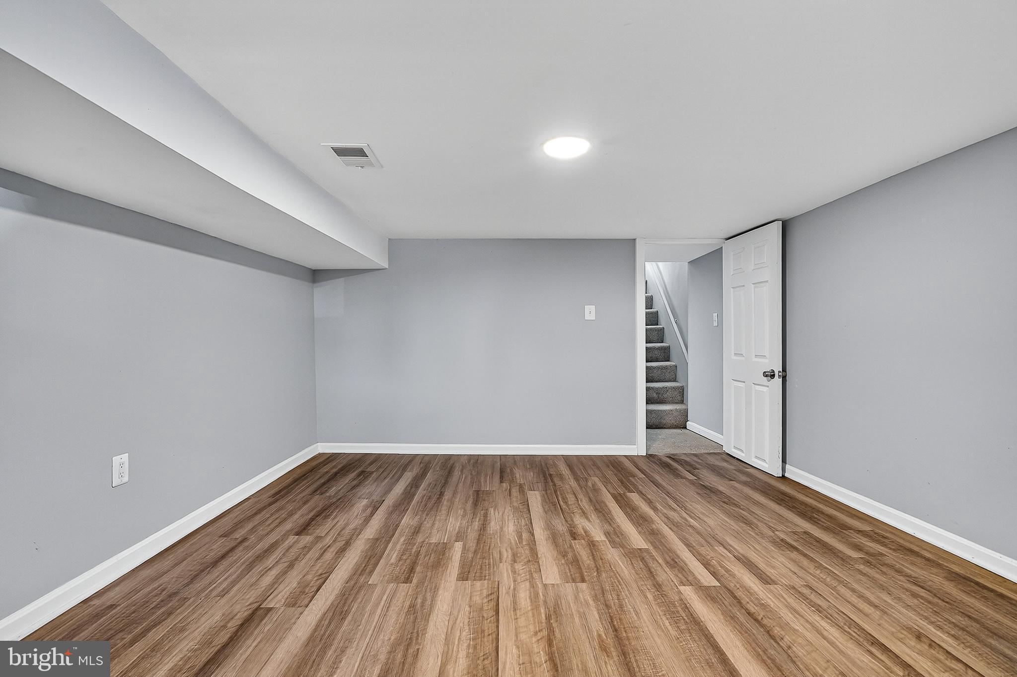 HIGHLANDTOWN - Residential