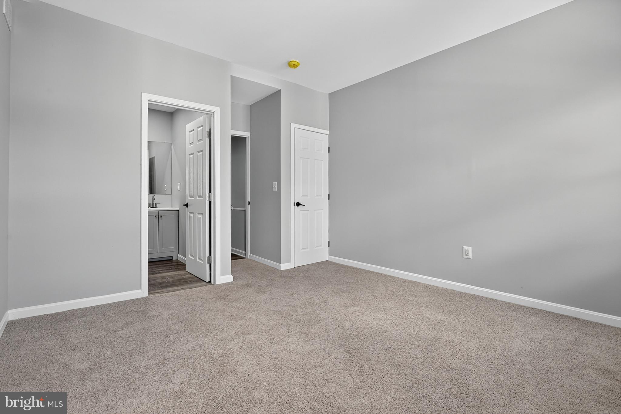 HIGHLANDTOWN - Residential