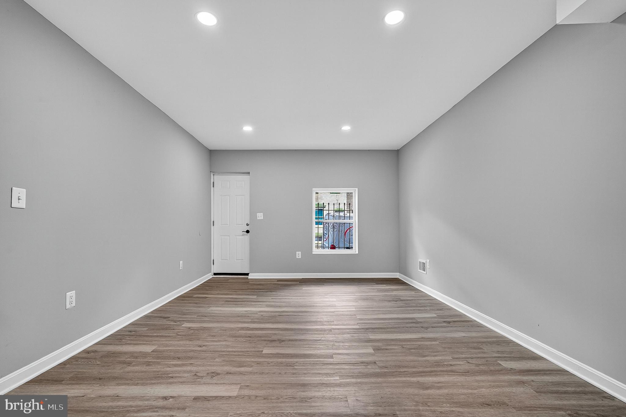 HIGHLANDTOWN - Residential