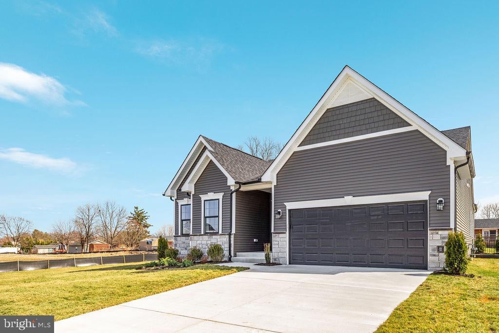 HOMESITE 12 REGENT CIRCLE