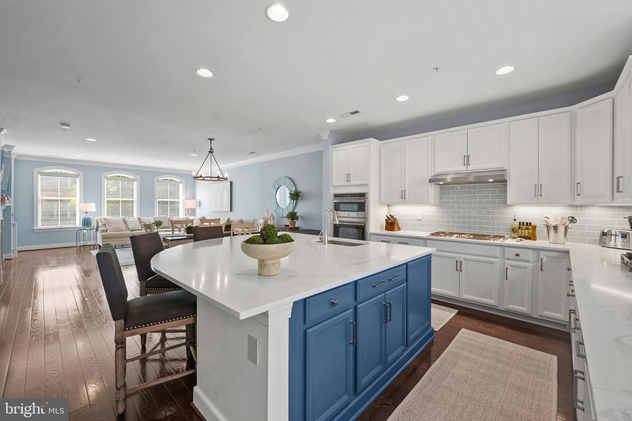 CROWN FARM - Residential