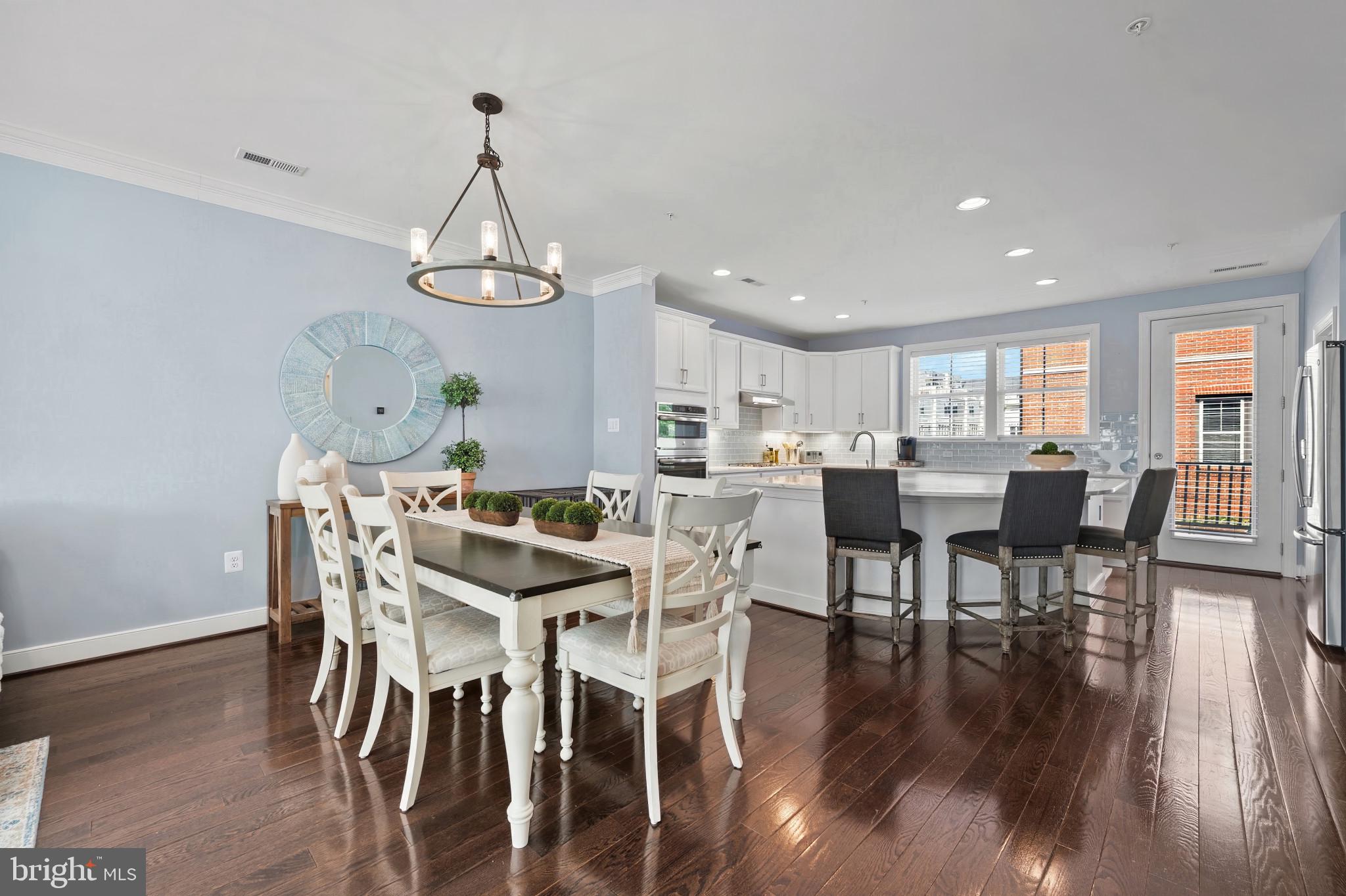 CROWN FARM - Residential