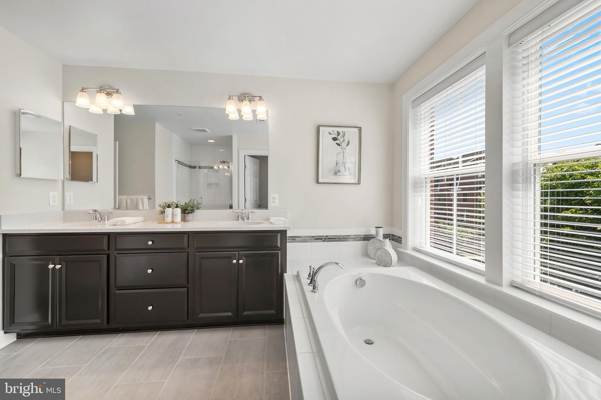 CROWN FARM - Residential
