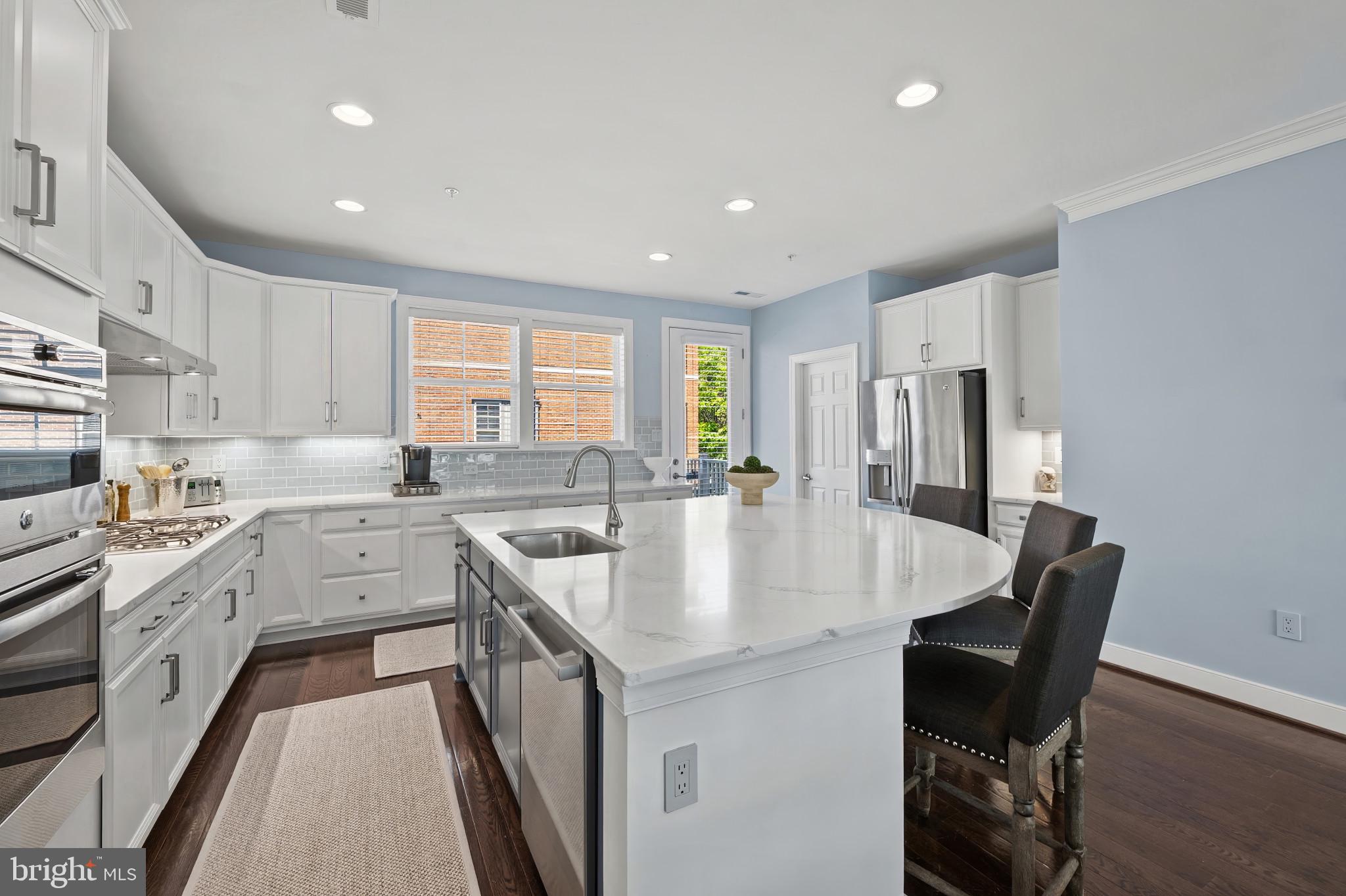 CROWN FARM - Residential