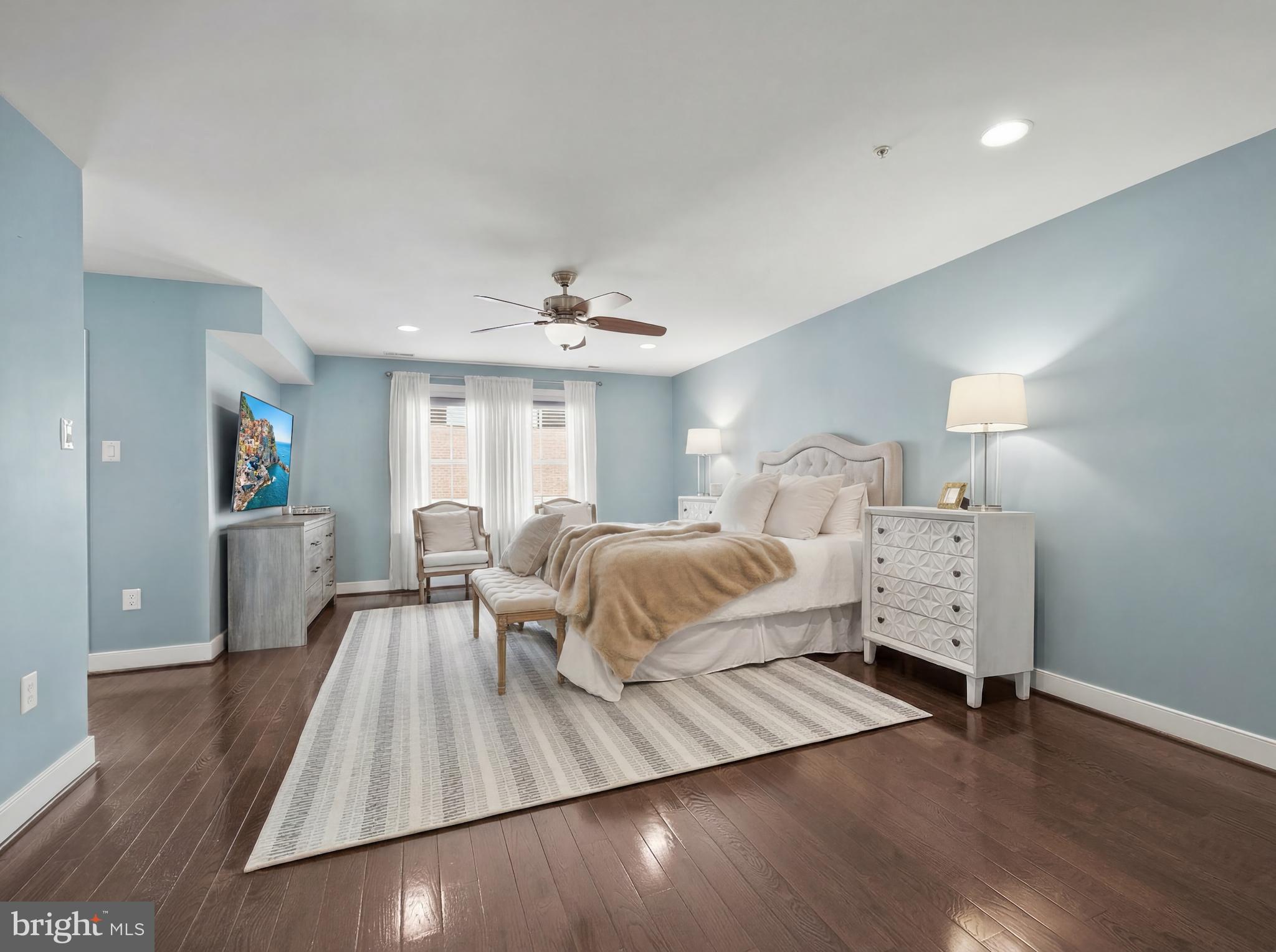 CROWN FARM - Residential