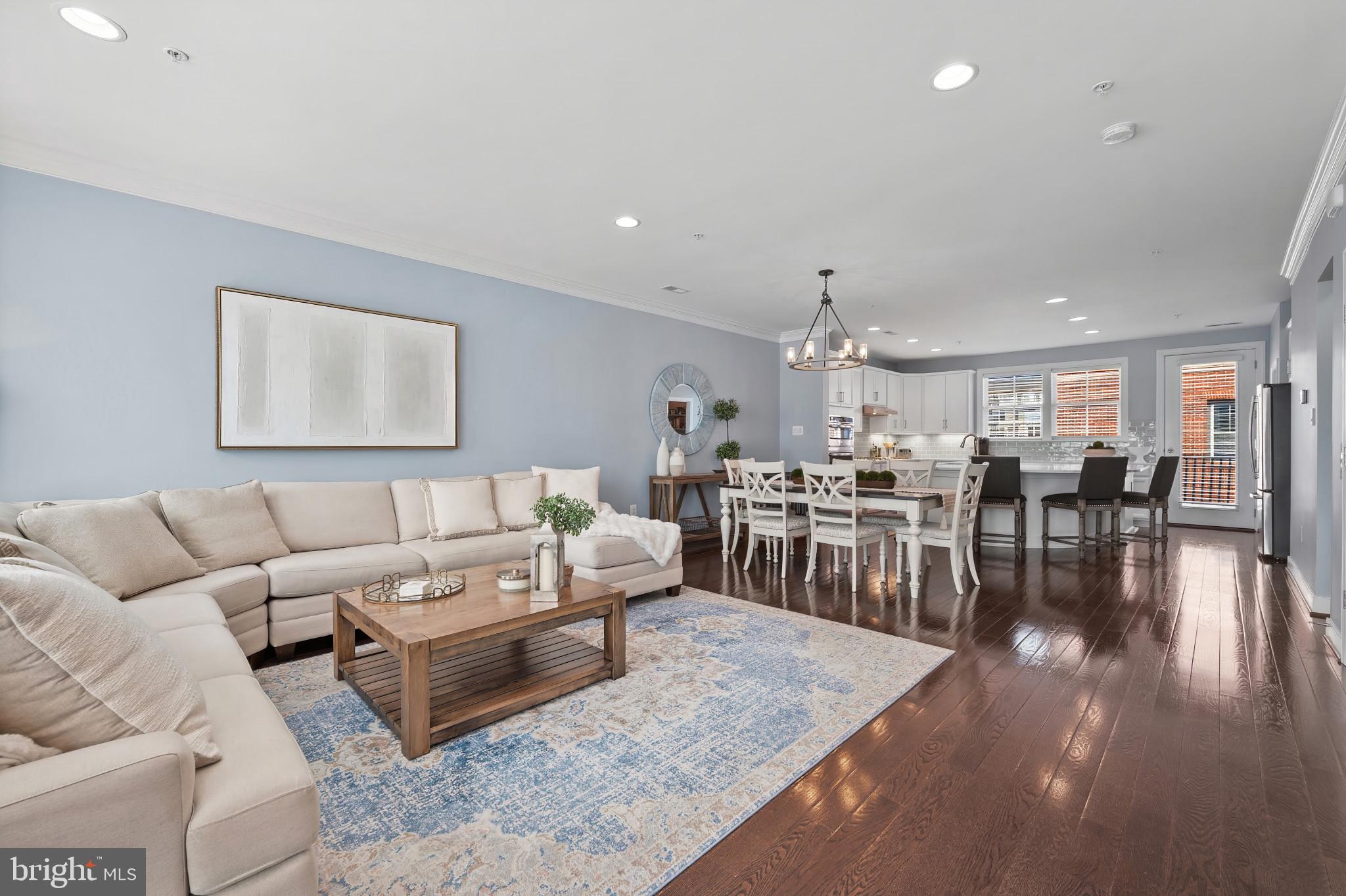 CROWN FARM - Residential