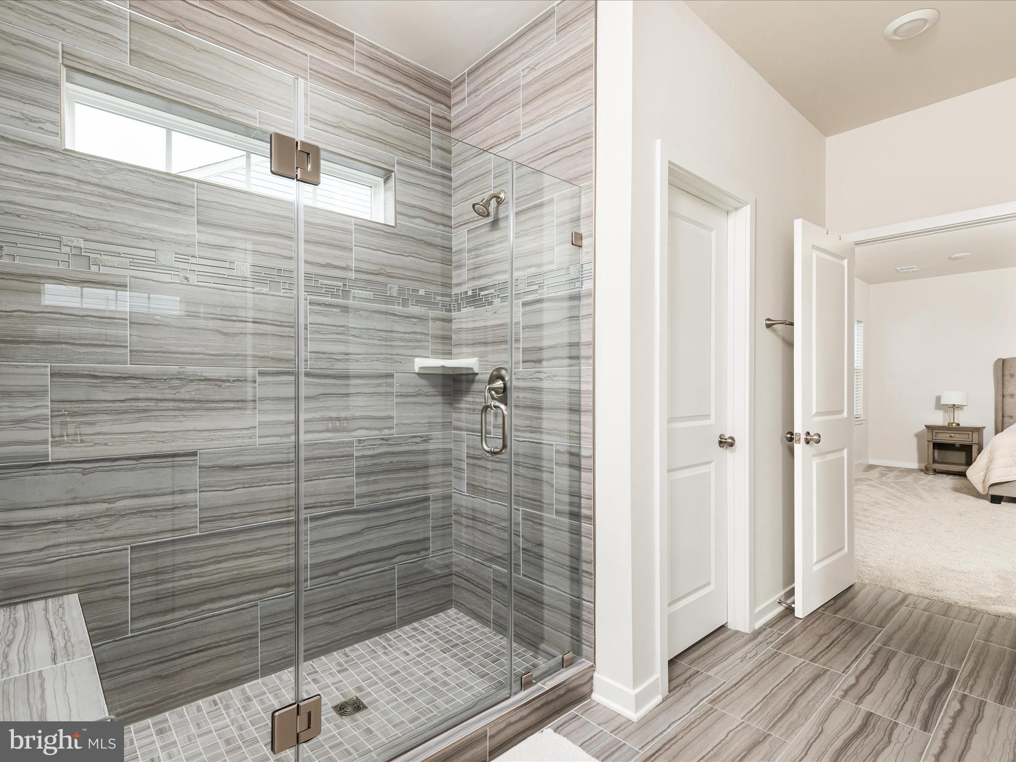 SENSENY VILLAGE - Residential