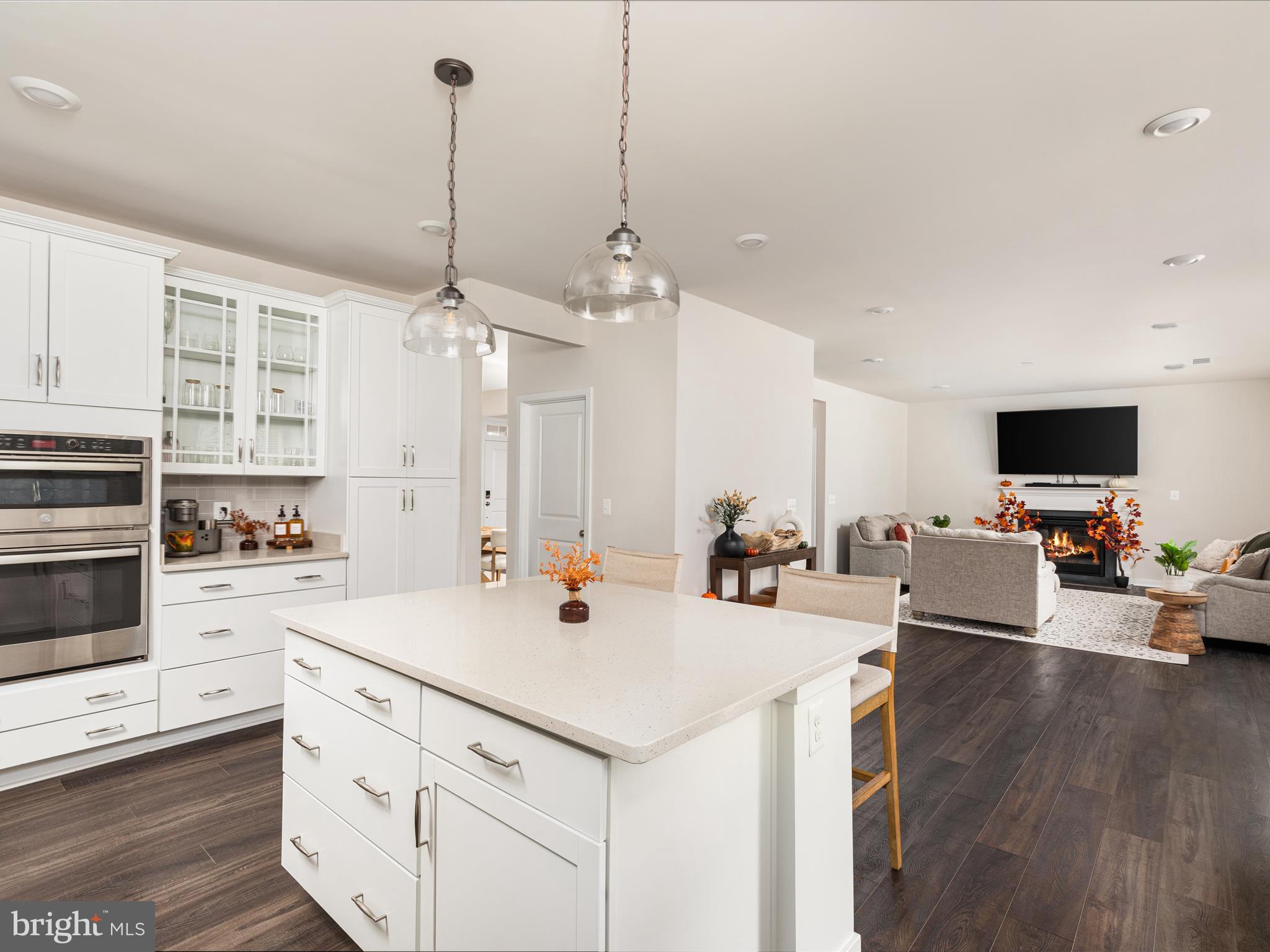 SENSENY VILLAGE - Residential