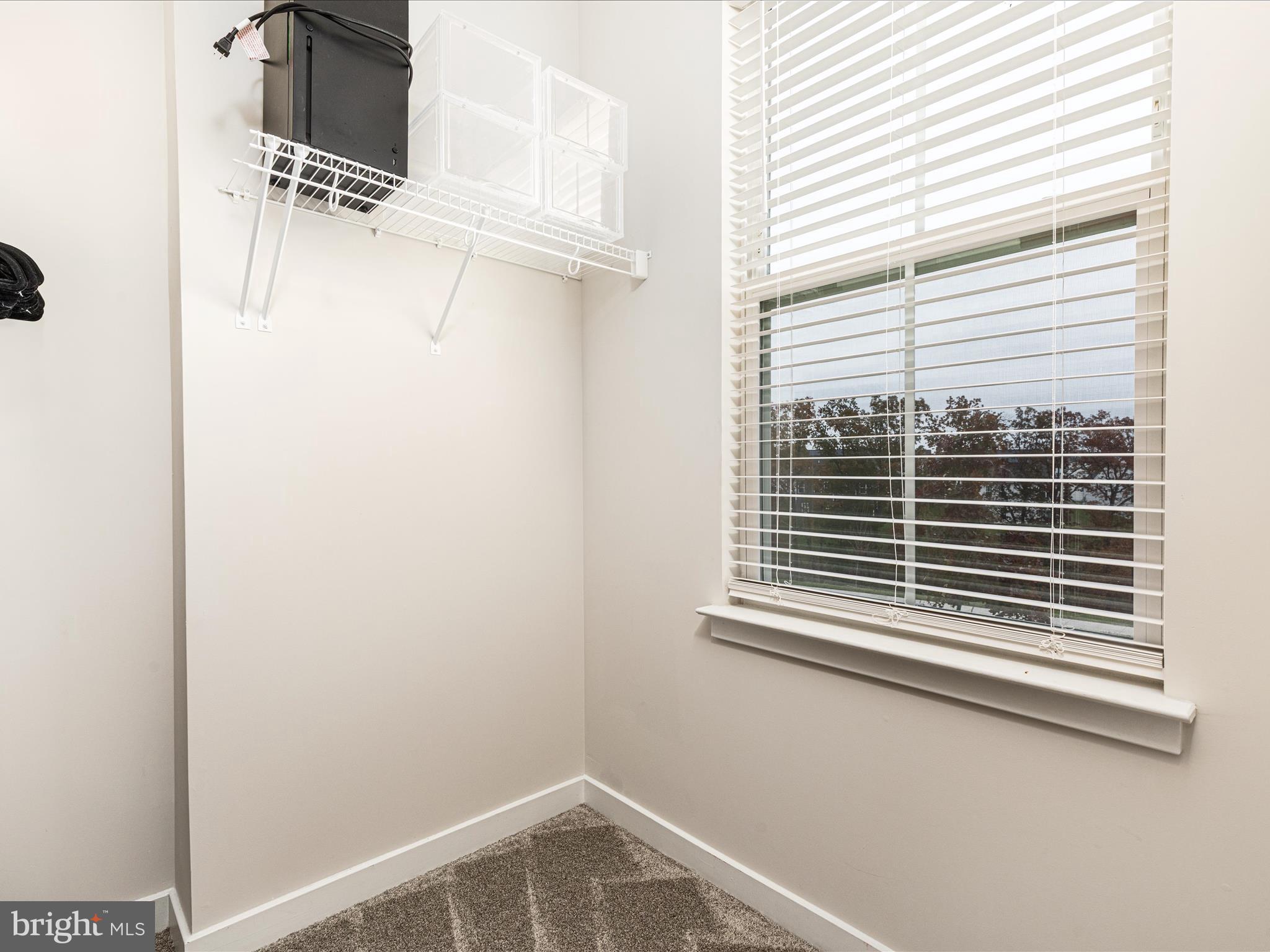 SENSENY VILLAGE - Residential