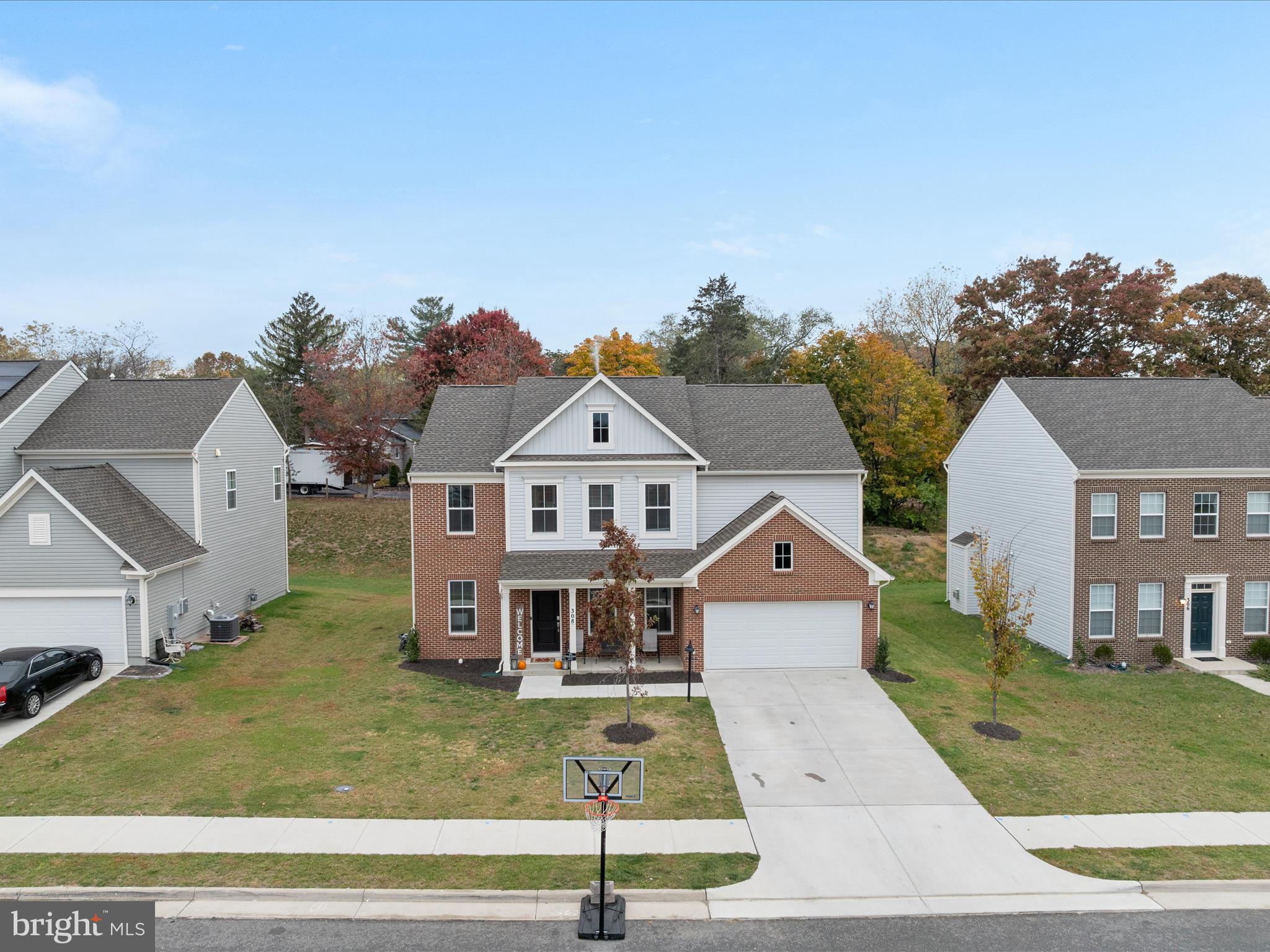 SENSENY VILLAGE - Residential