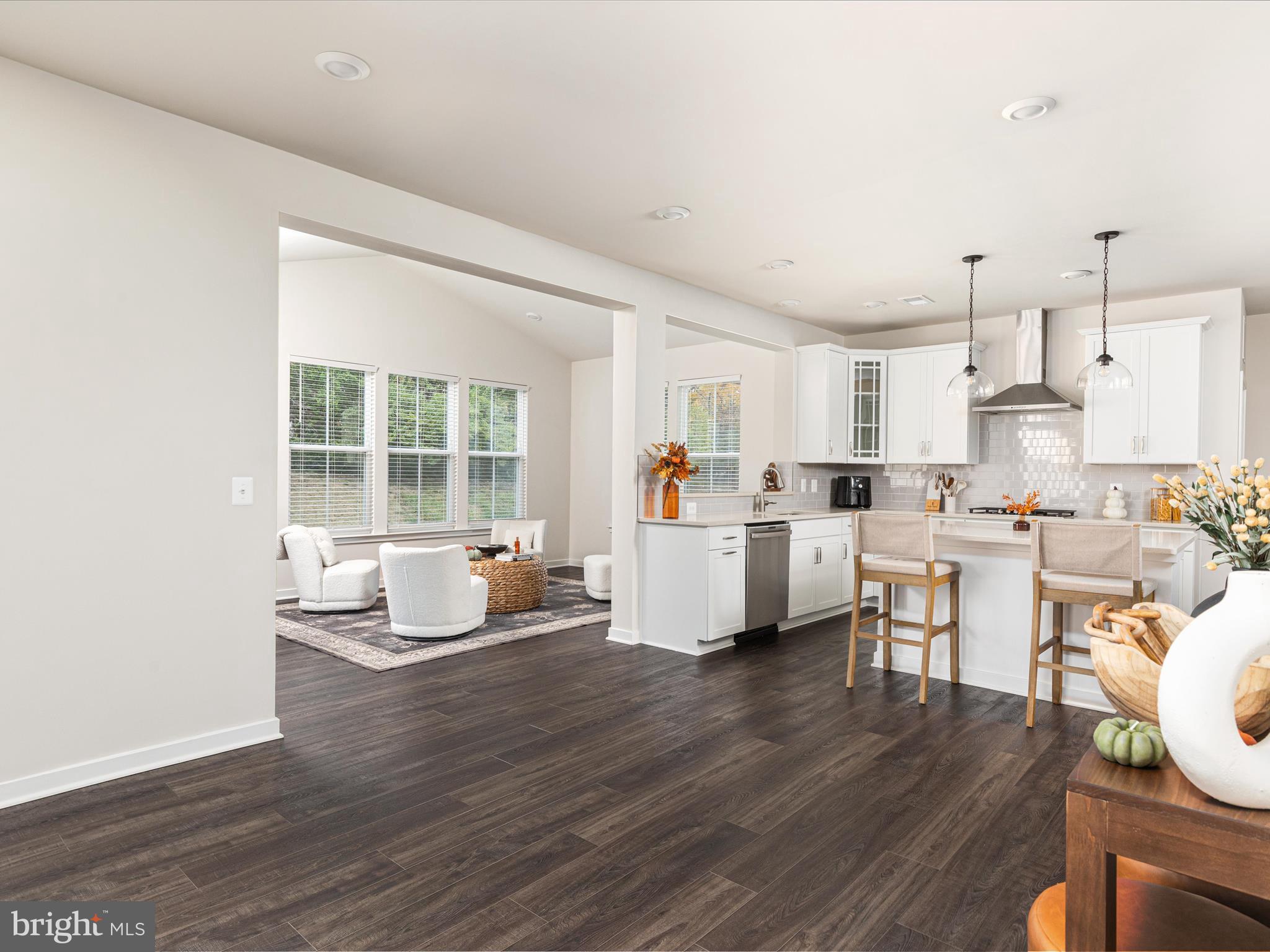 SENSENY VILLAGE - Residential