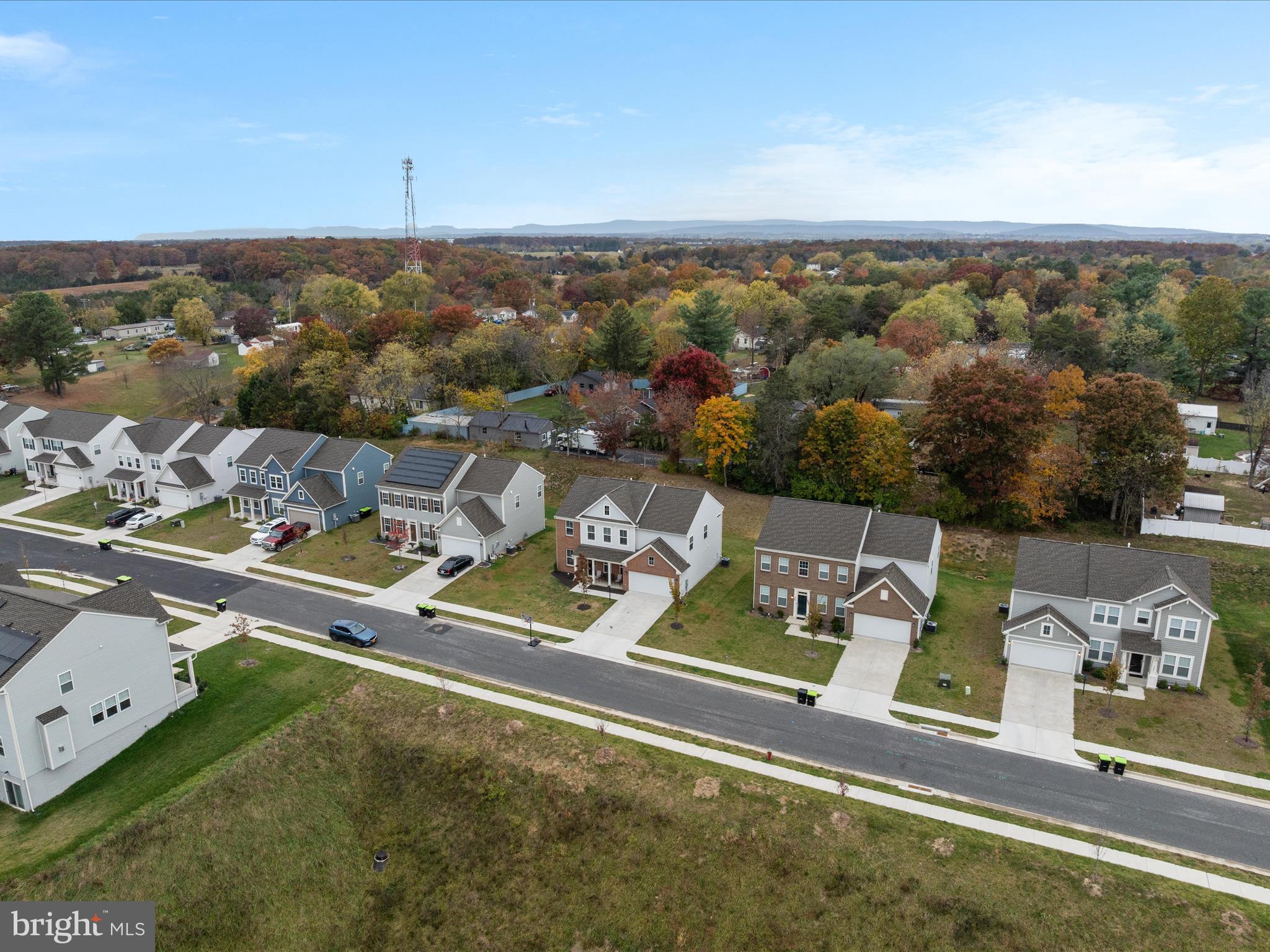 SENSENY VILLAGE - Residential