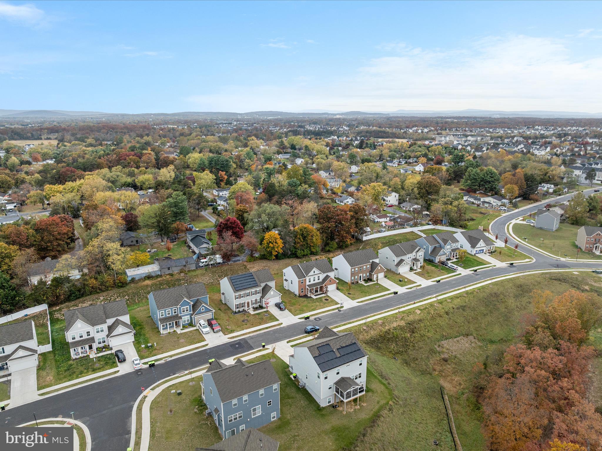 SENSENY VILLAGE - Residential