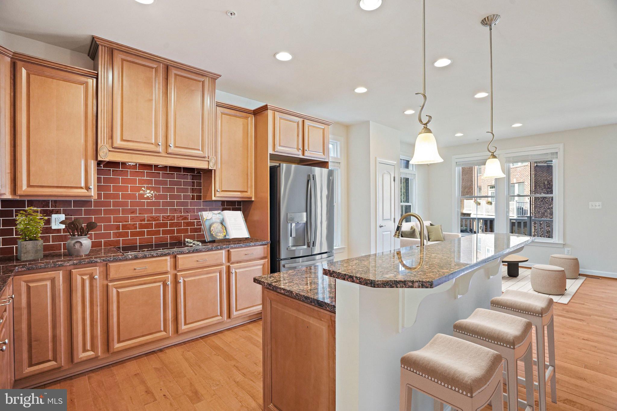 245 PARKVIEW