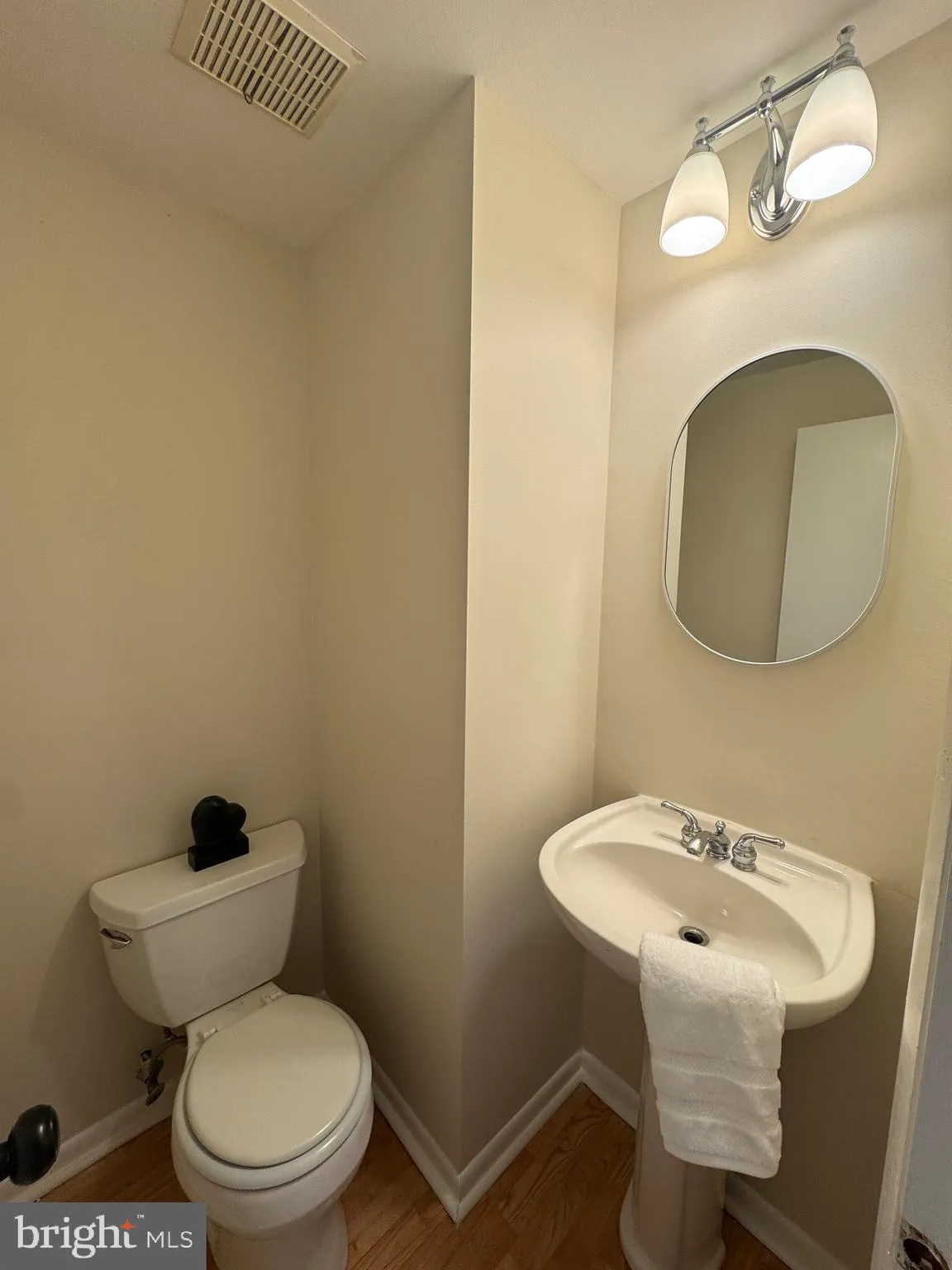 Devon, Pennsylvania 19333, United States, 3 Bedrooms Bedrooms, ,2 BathroomsBathrooms,Residential,Active,137622