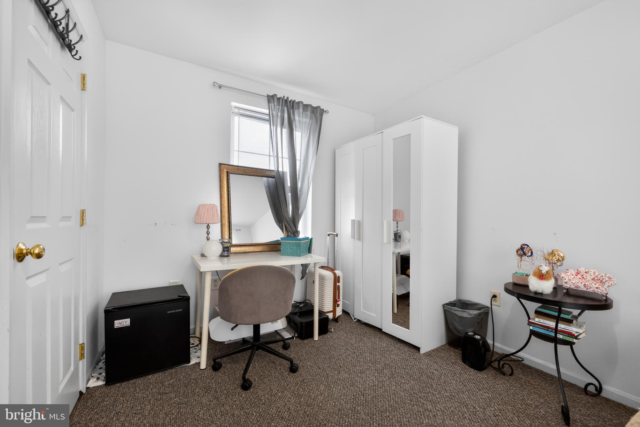 MILL CREEK - Residential