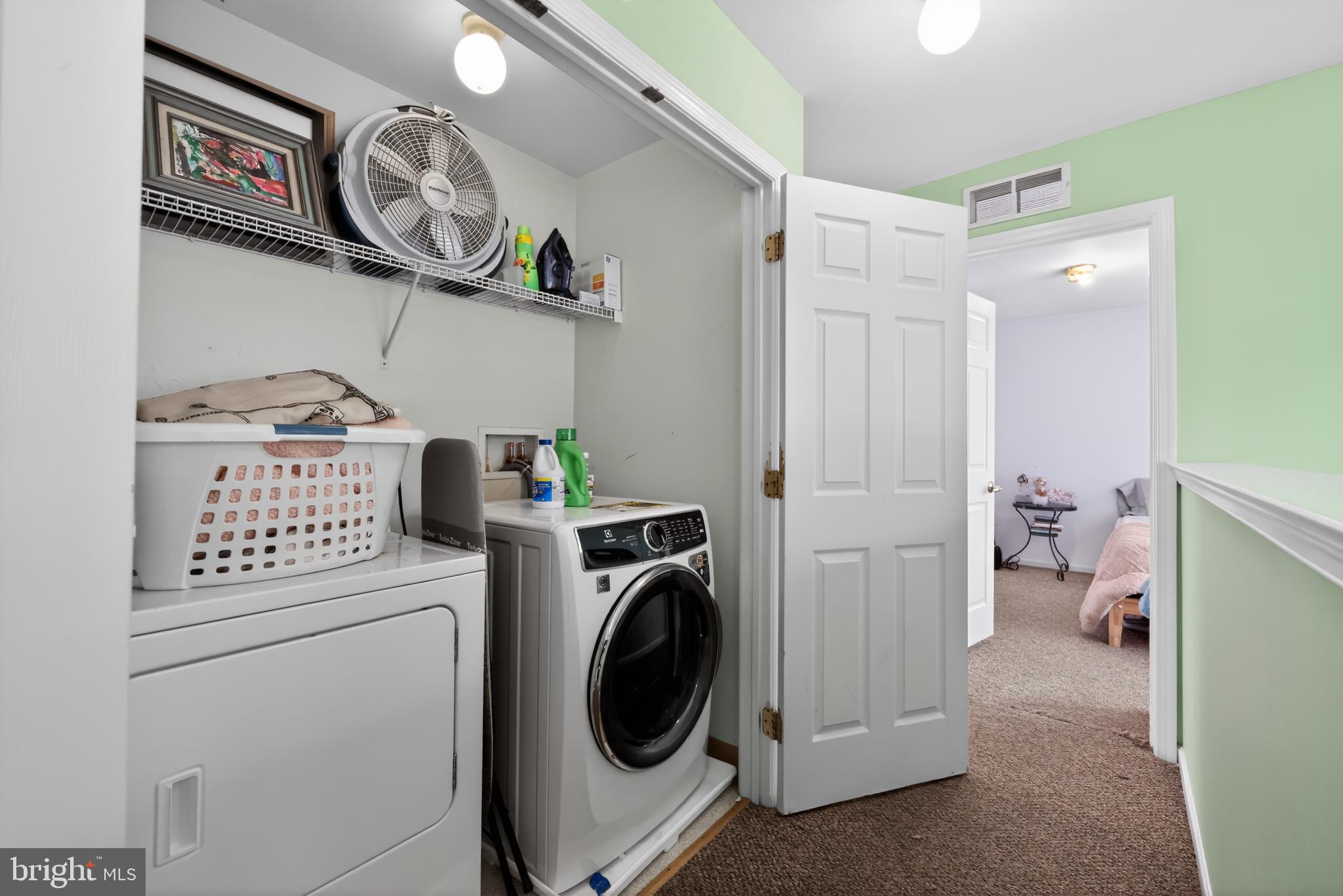 MILL CREEK - Residential