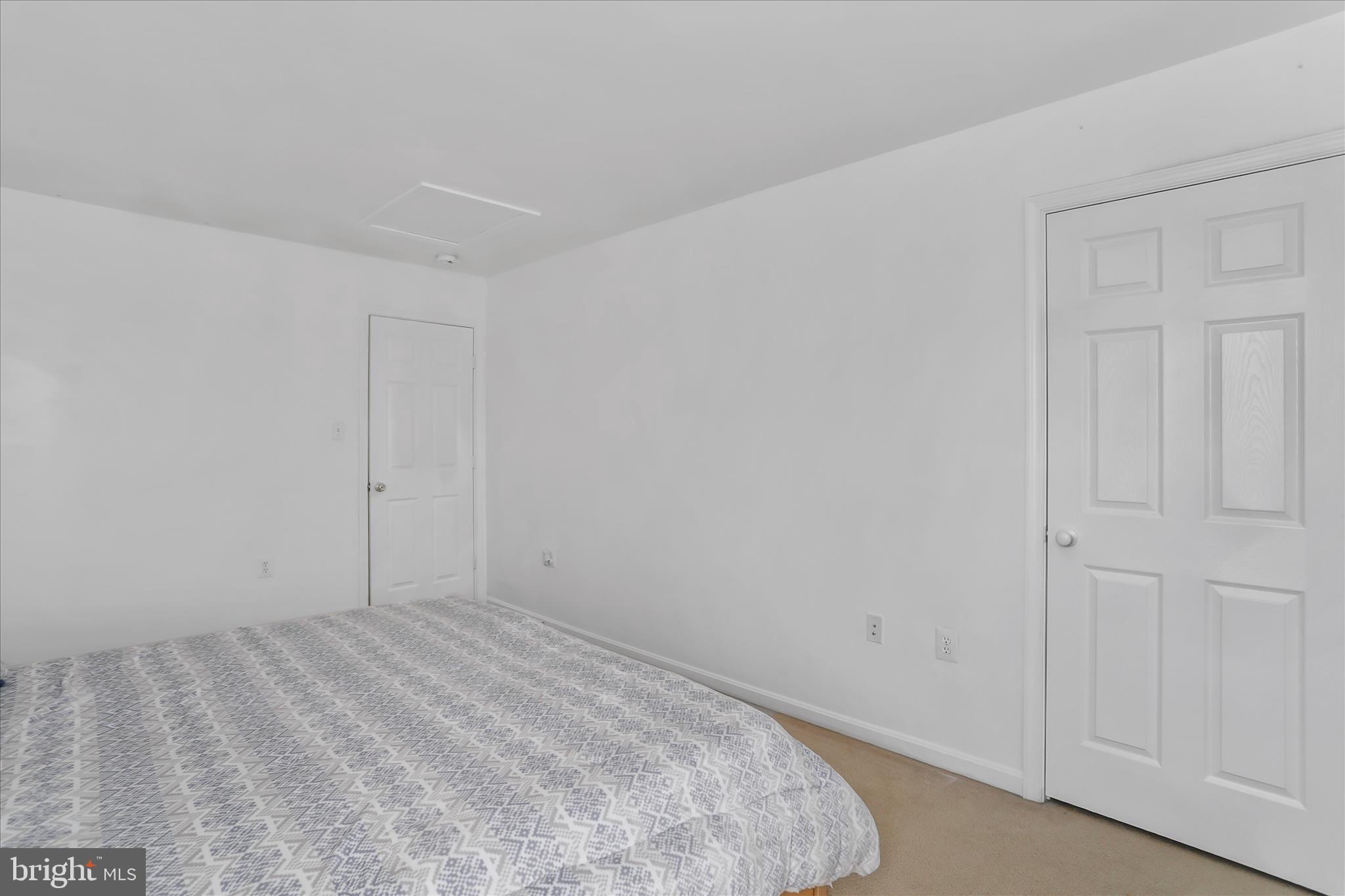 THE GALLERY - Residential Lease