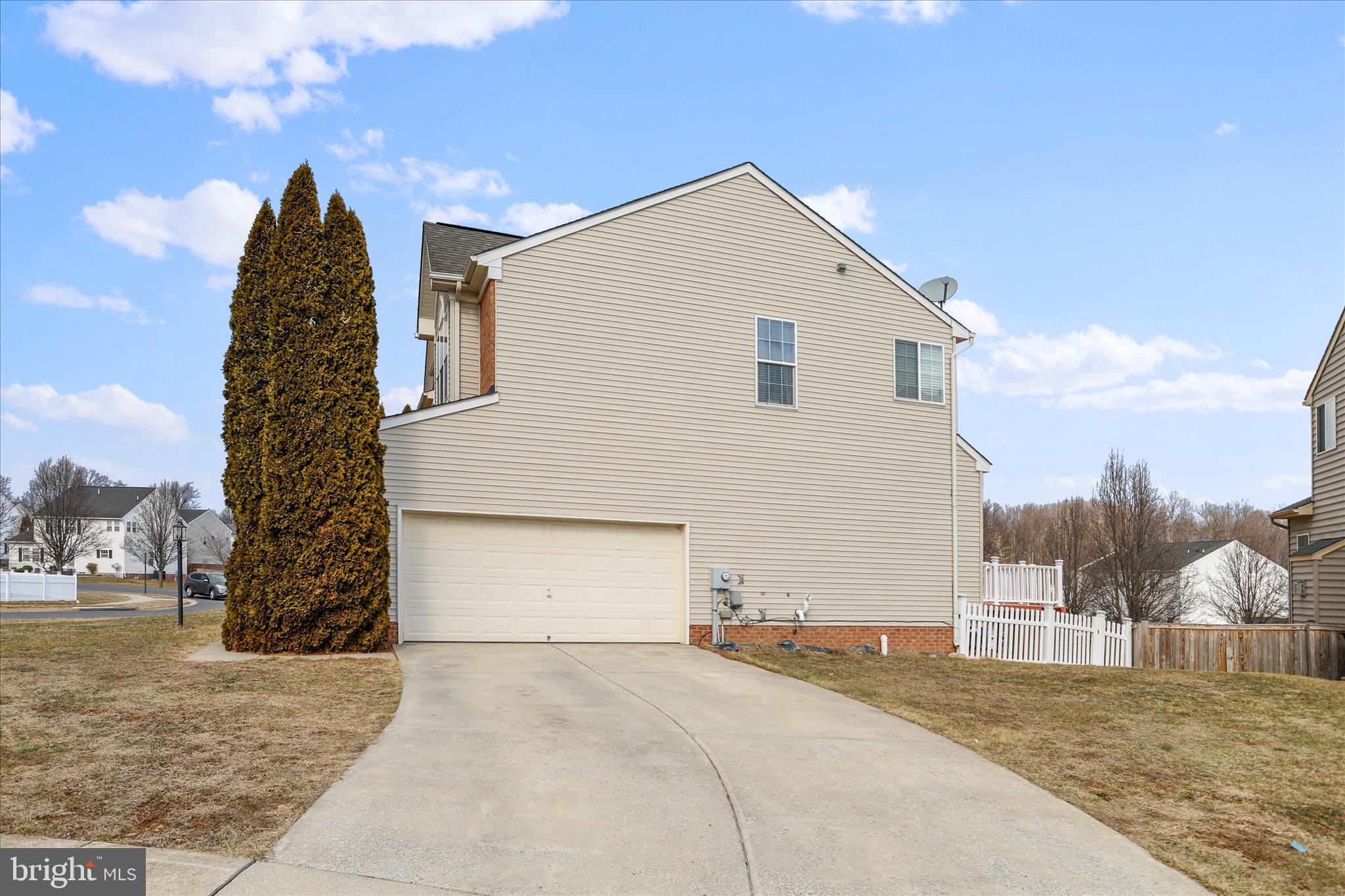 THE GALLERY - Residential Lease