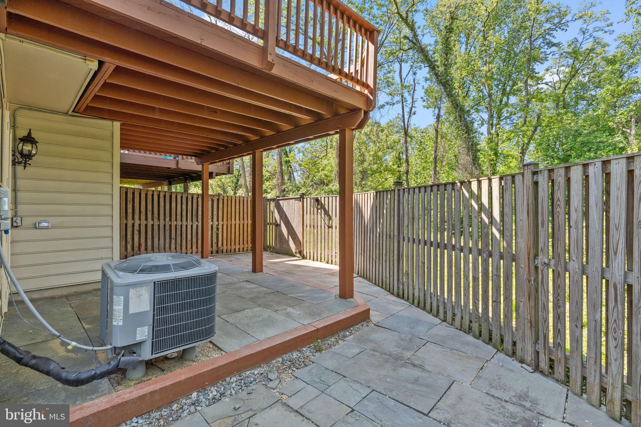 WHITLEY PARK CONDOMINIUM - Residential