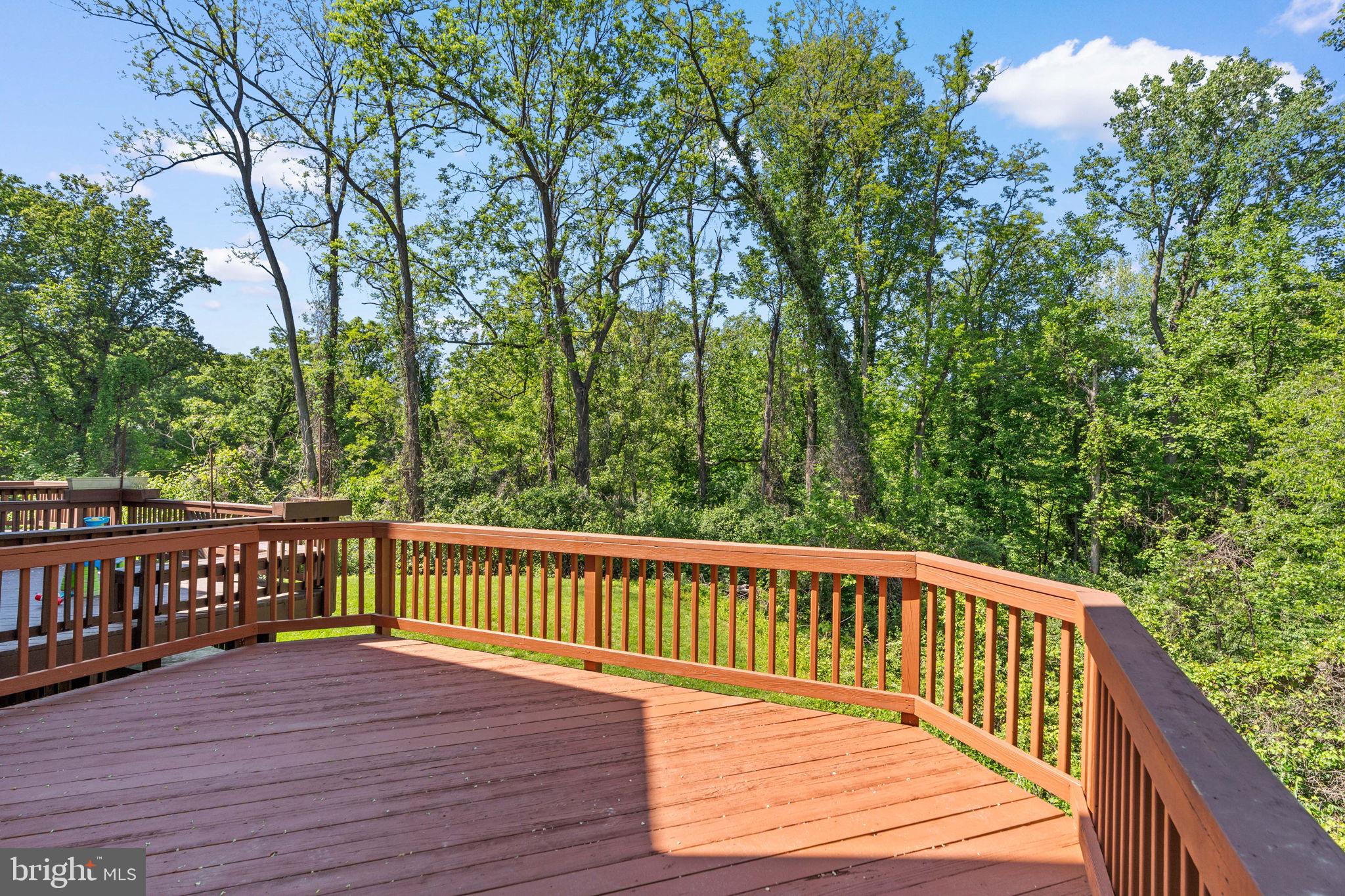 WHITLEY PARK CONDOMINIUM - Residential