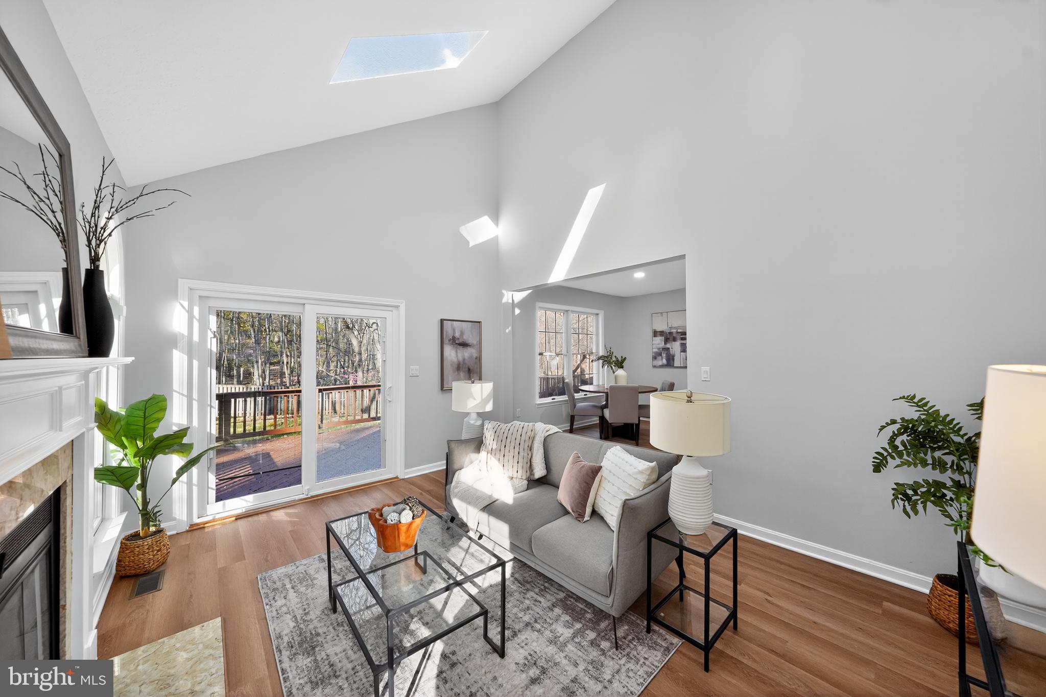 MEADOW WOODS - Residential