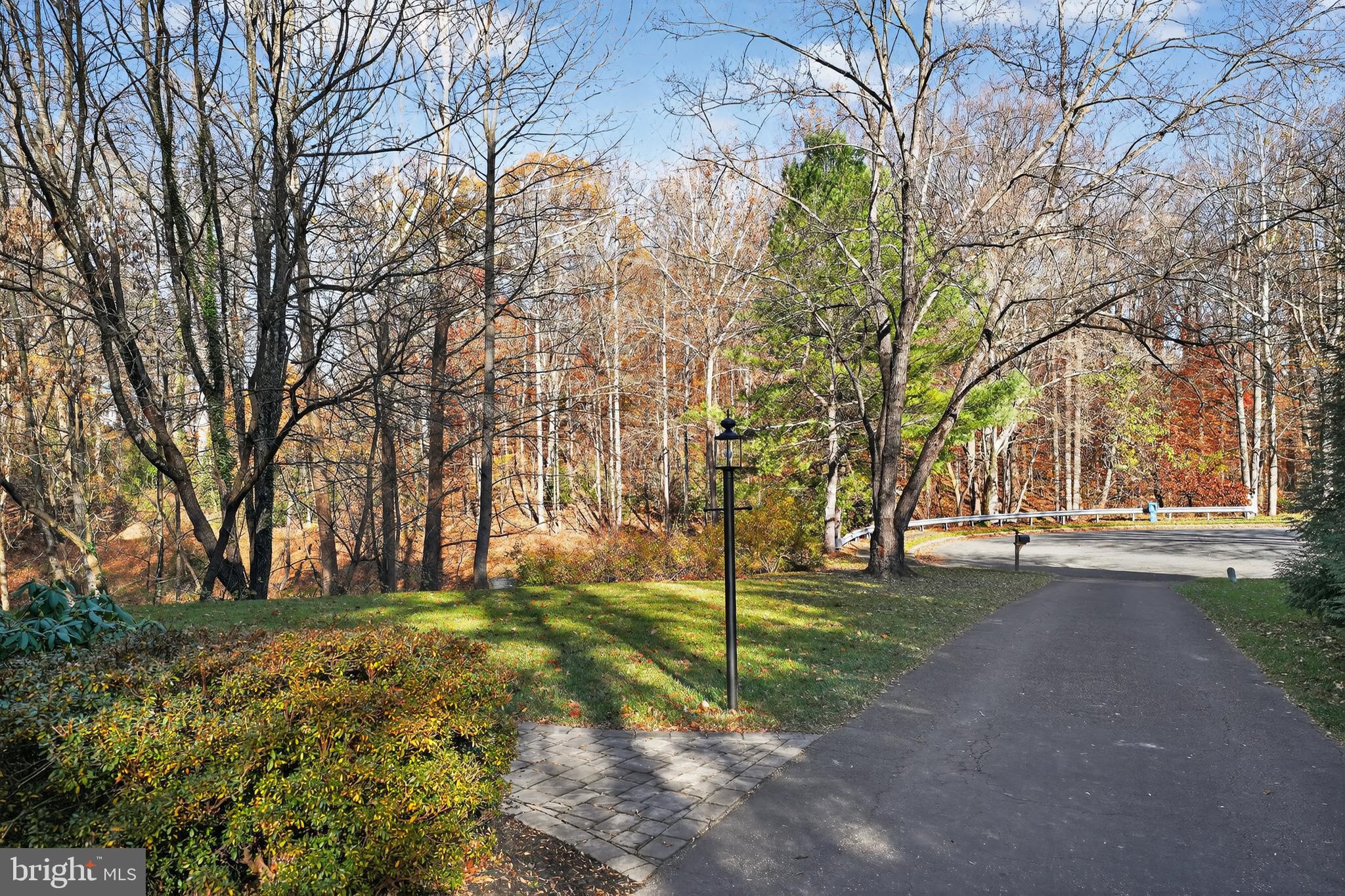 MEADOW WOODS - Residential