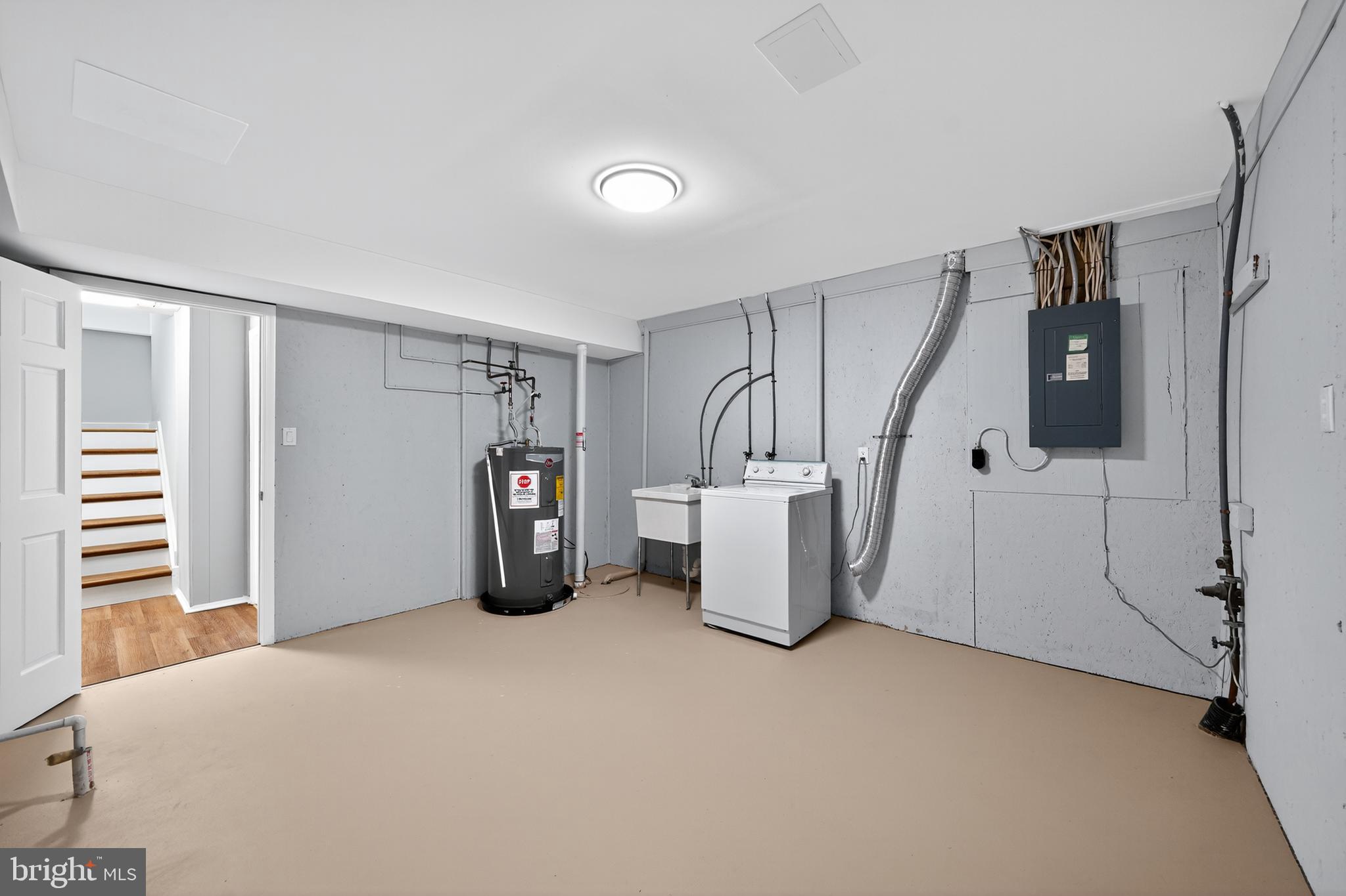 MEADOW WOODS - Residential