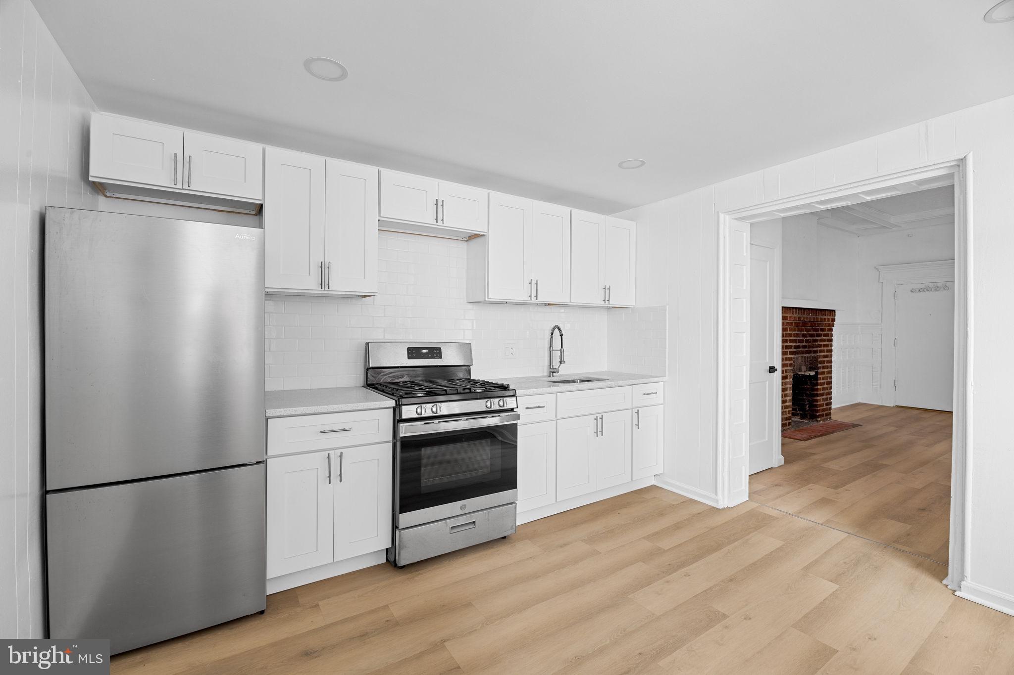 WASHINGTON SQ WEST - Residential Lease