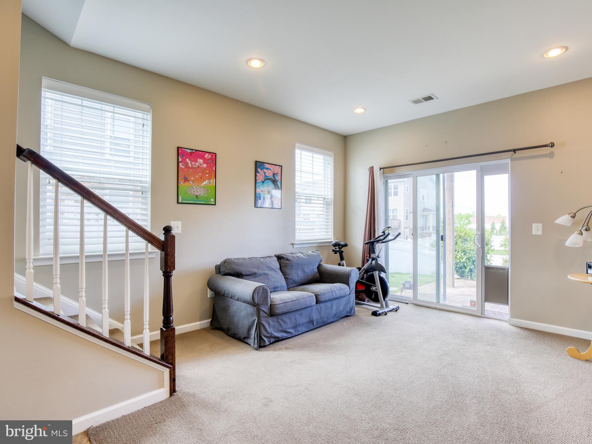 FIELDSTONE - Residential Lease