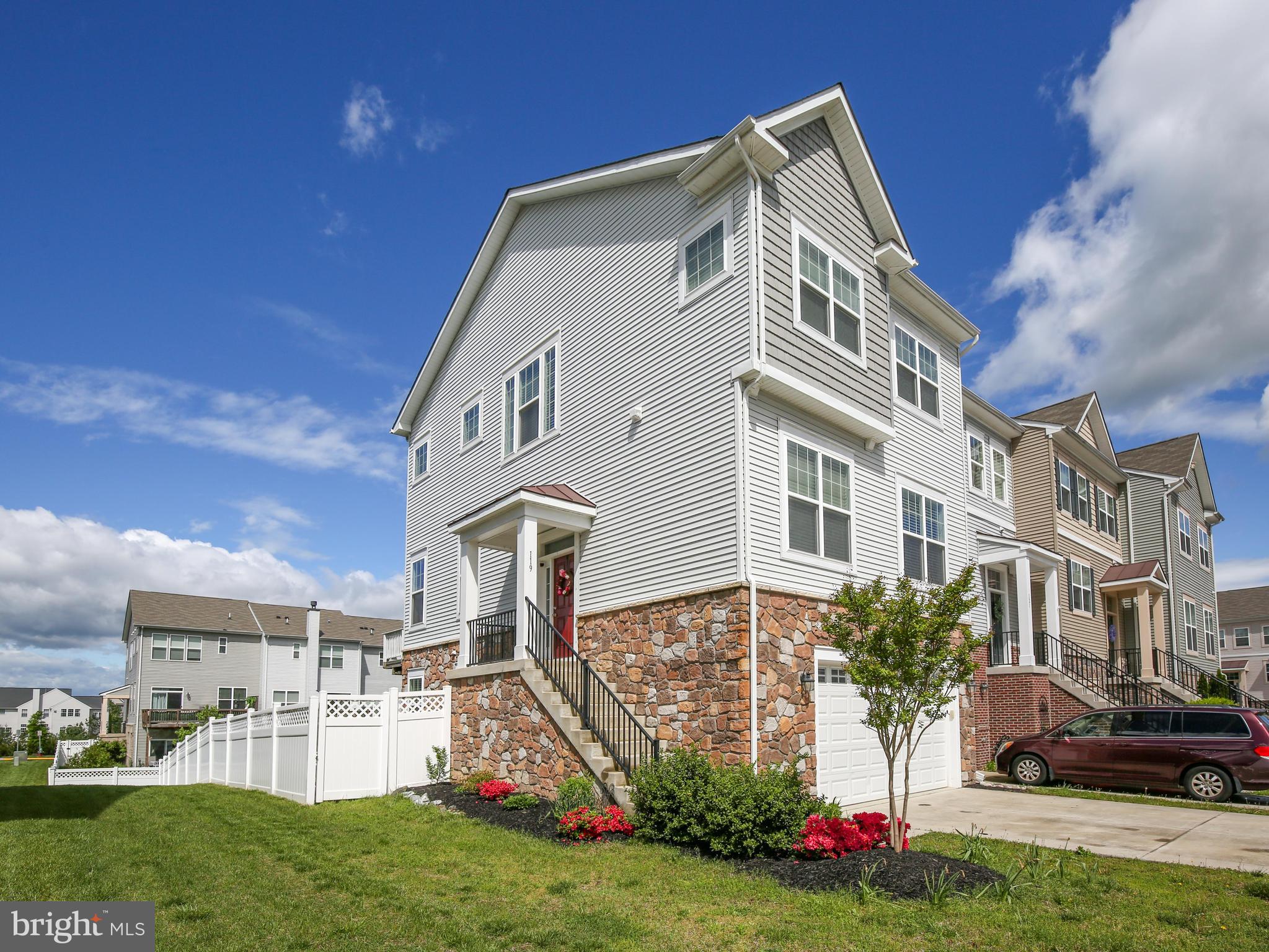 FIELDSTONE - Residential Lease