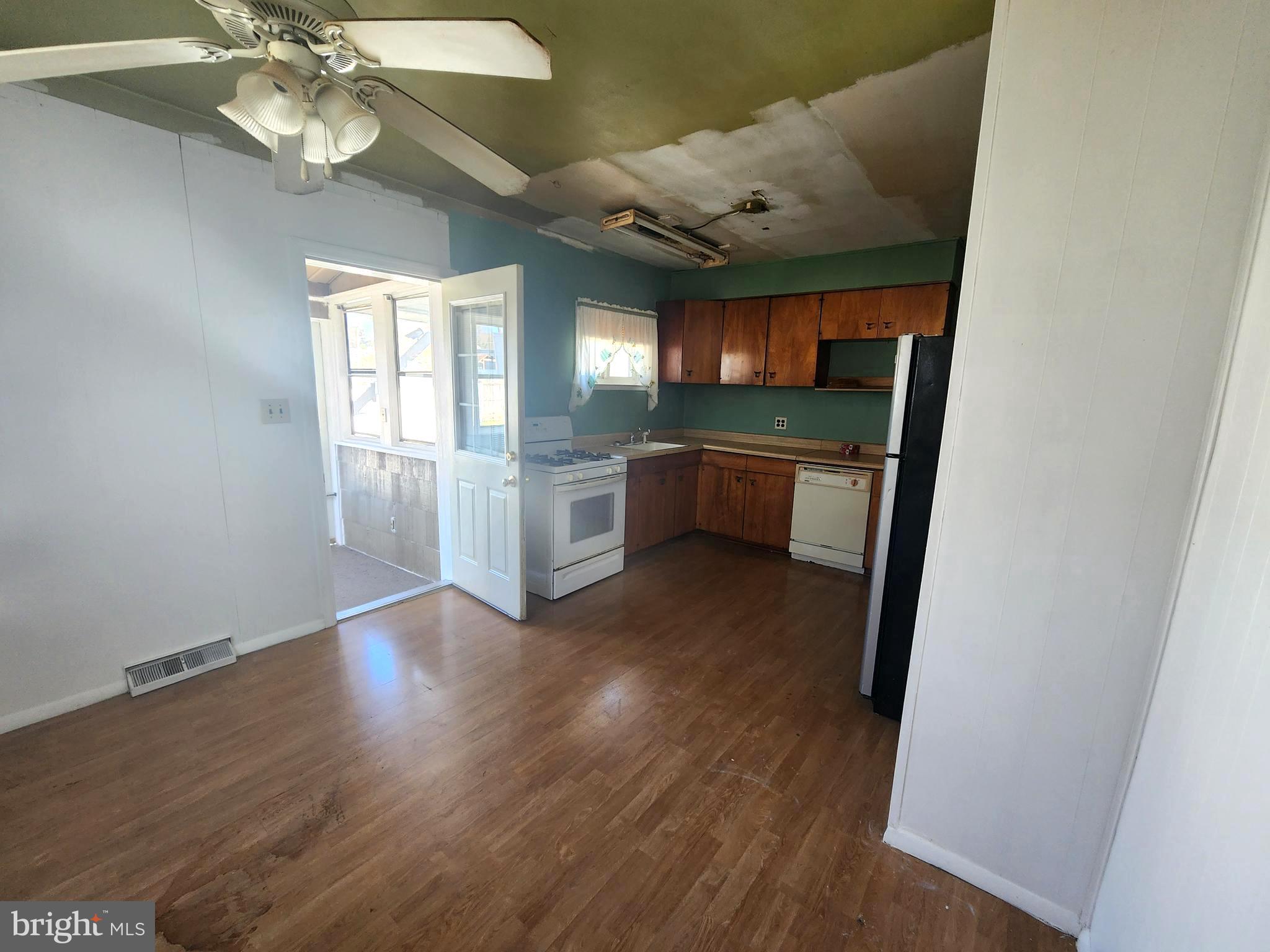 FERNDALE FARMS - Residential