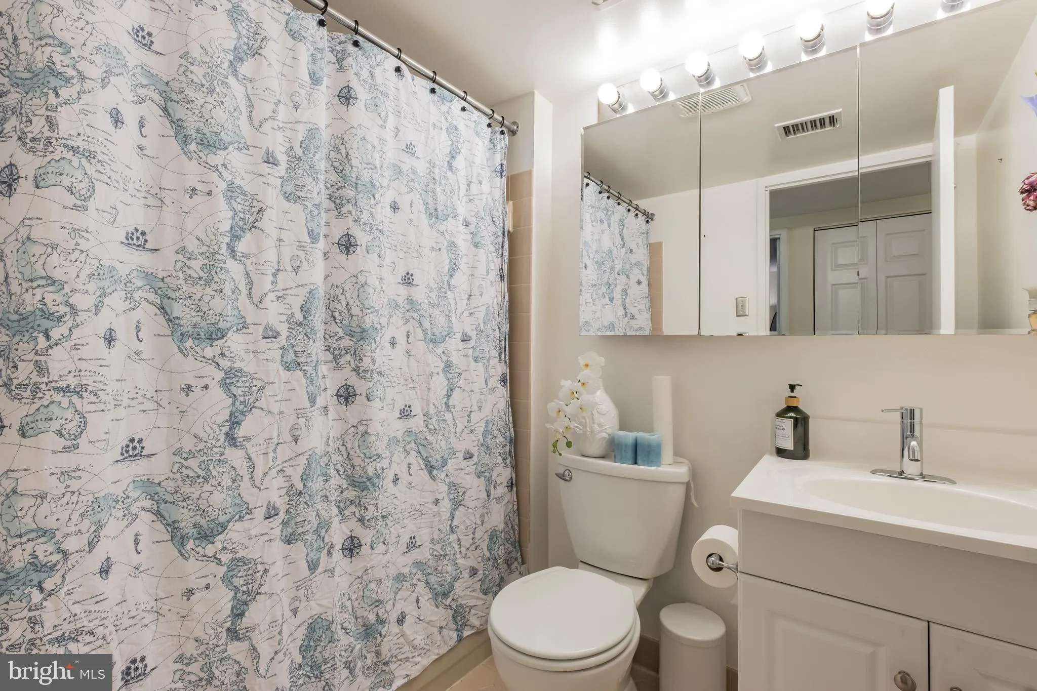 Philadelphia, Pennsylvania 19106, United States, 1 Bedroom Bedrooms, ,1 BathroomBathrooms,Residential,Active,29274