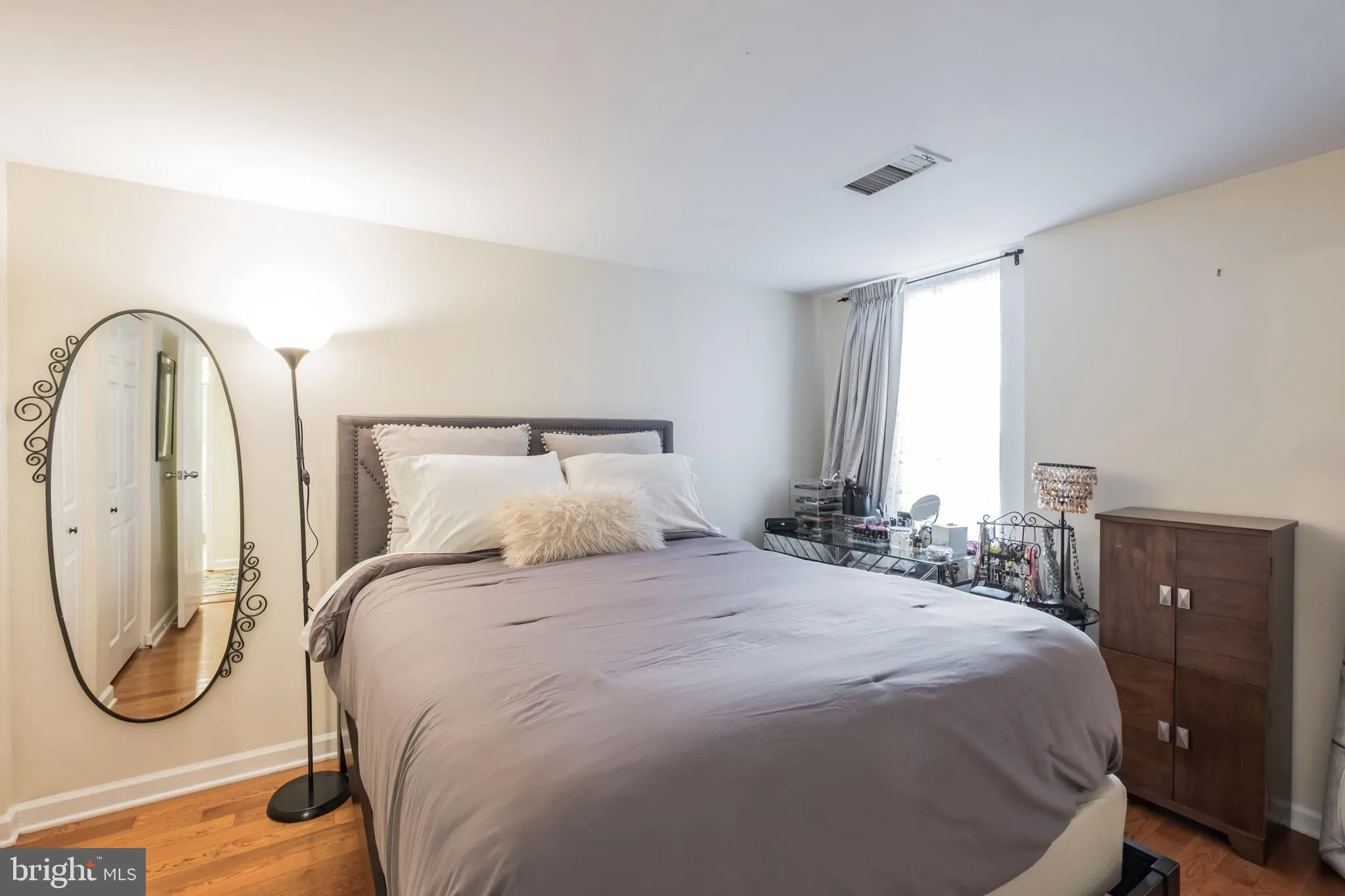 Philadelphia, Pennsylvania 19106, United States, 1 Bedroom Bedrooms, ,1 BathroomBathrooms,Residential,Active,29274