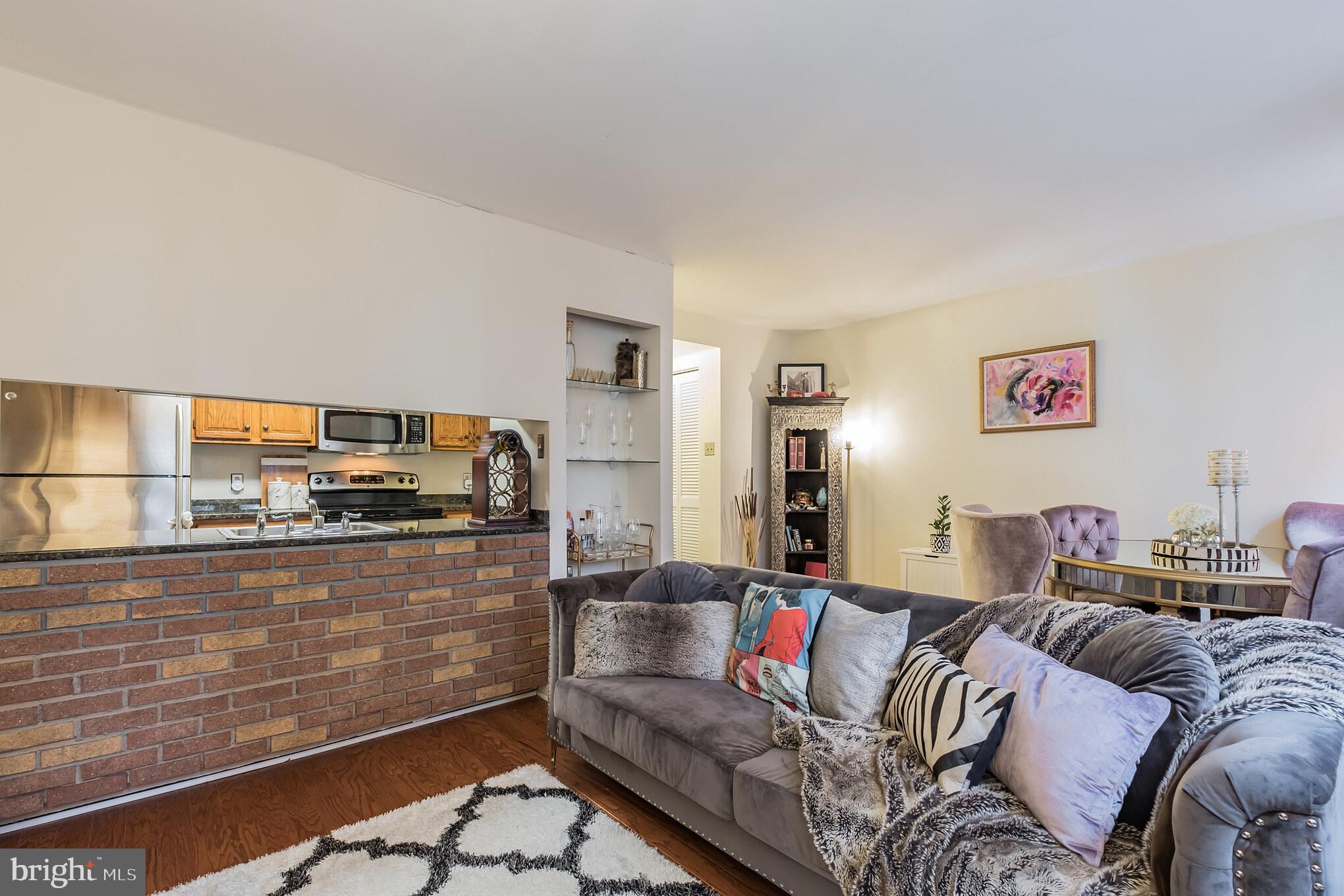 OLD CITY - Residential Lease