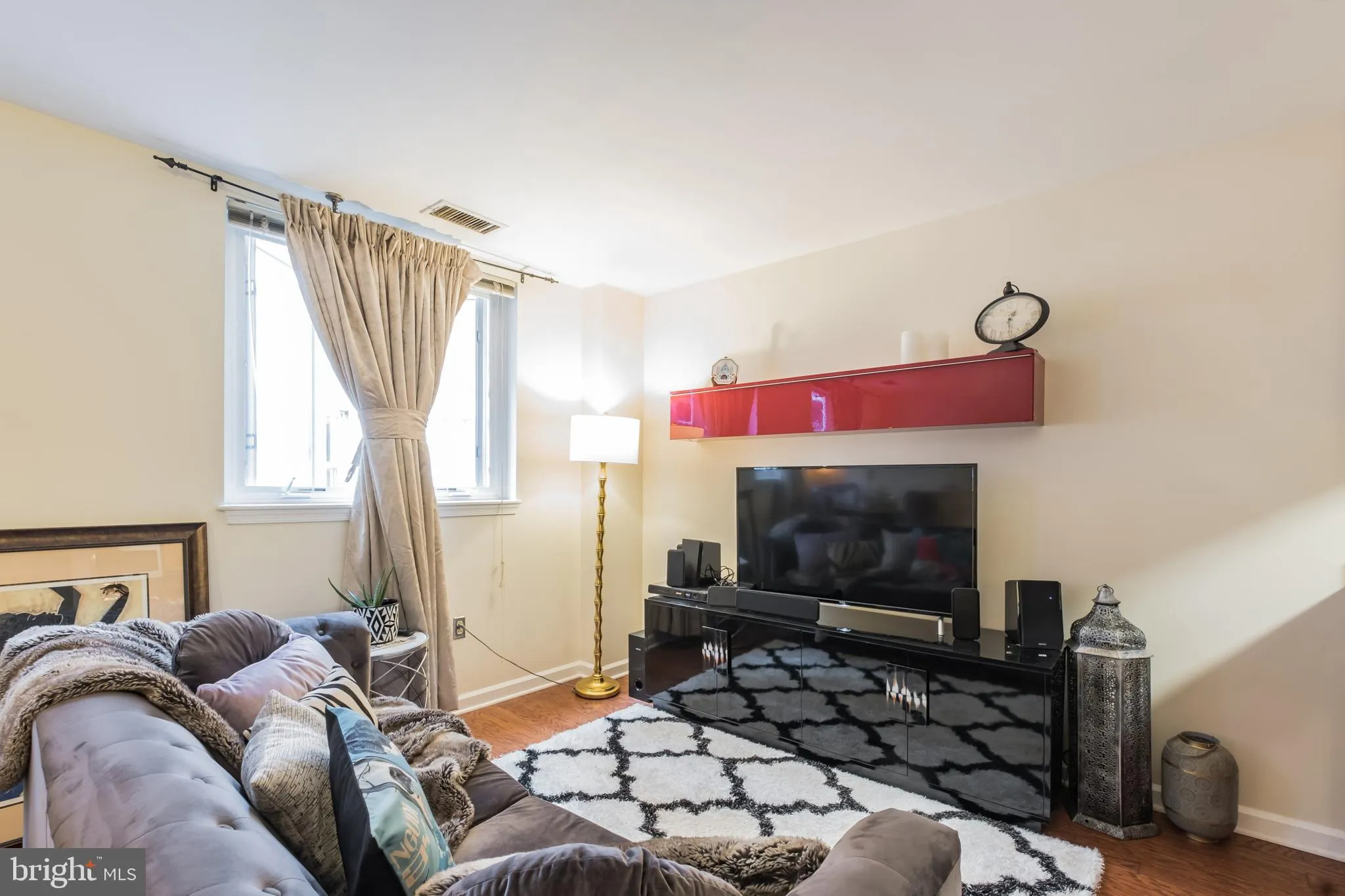 Philadelphia, Pennsylvania 19106, United States, 1 Bedroom Bedrooms, ,1 BathroomBathrooms,Residential,Active,29274