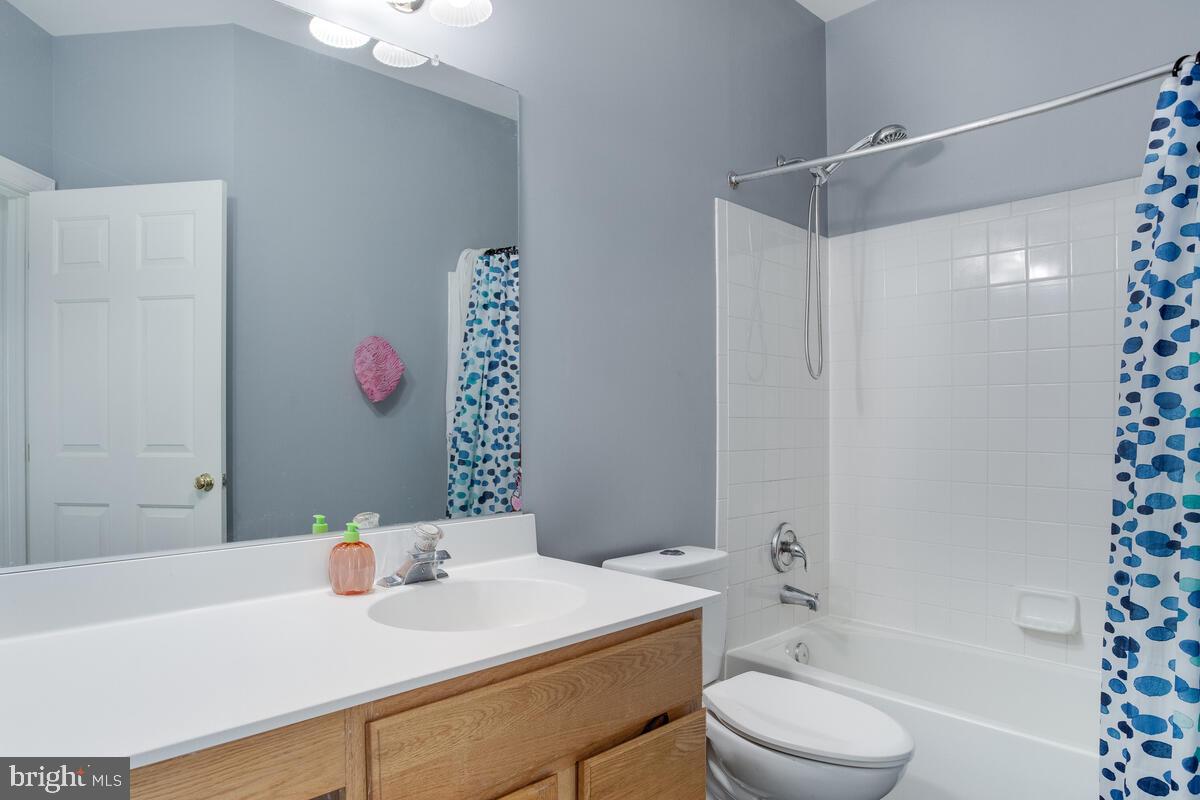 WAVERLY WOODS - Residential