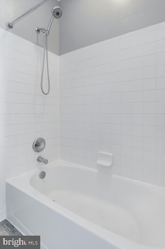 WAVERLY WOODS - Residential