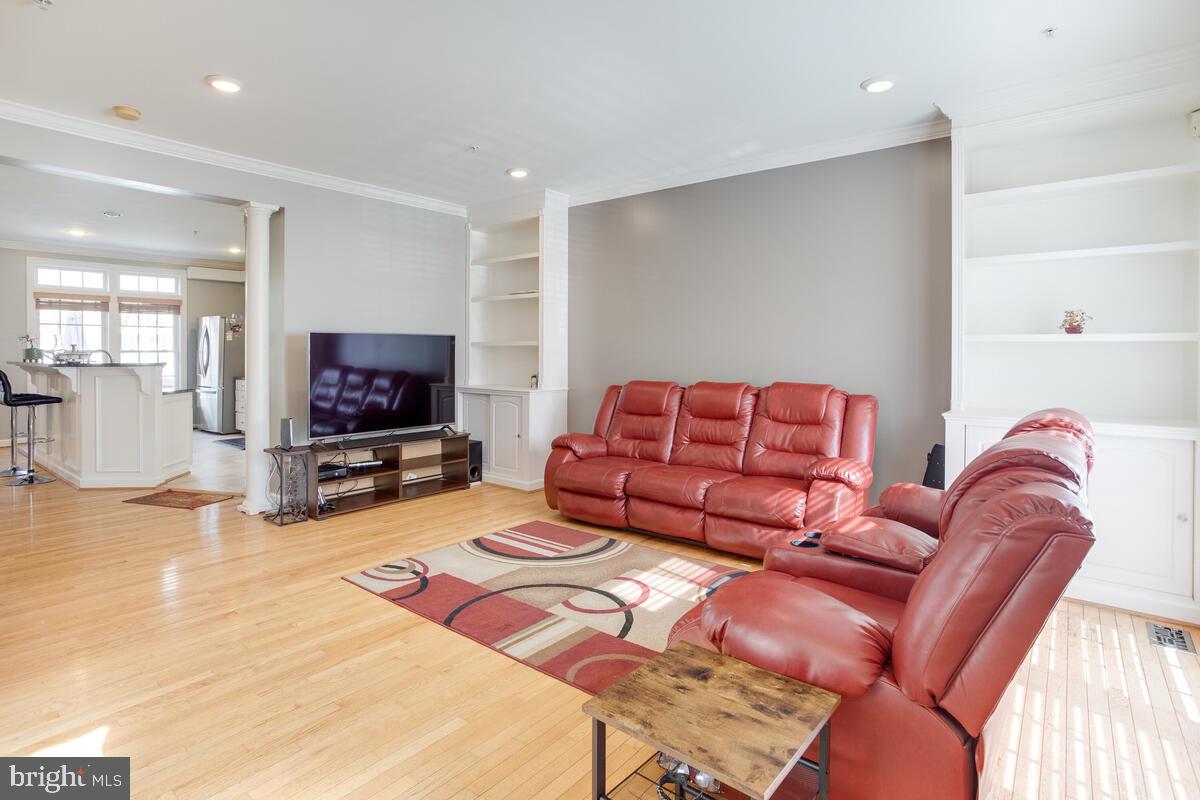 WAVERLY WOODS - Residential