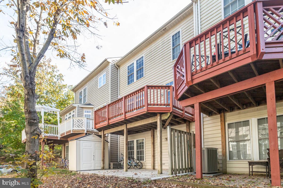 WAVERLY WOODS - Residential