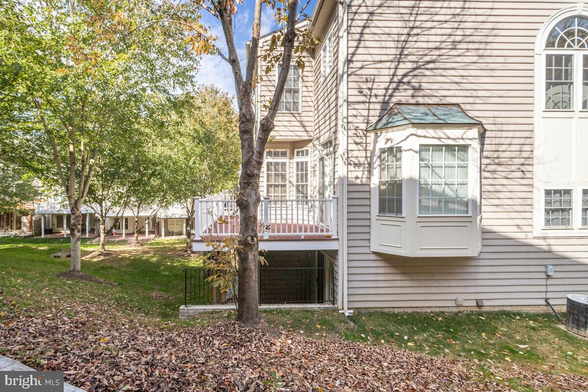 WAVERLY WOODS - Residential