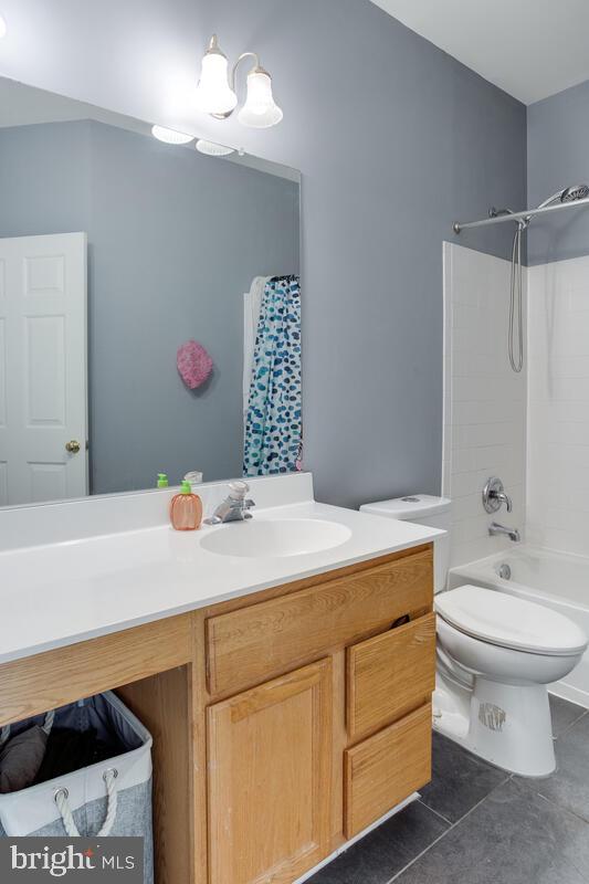 WAVERLY WOODS - Residential