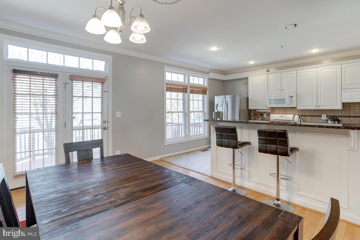 WAVERLY WOODS - Residential