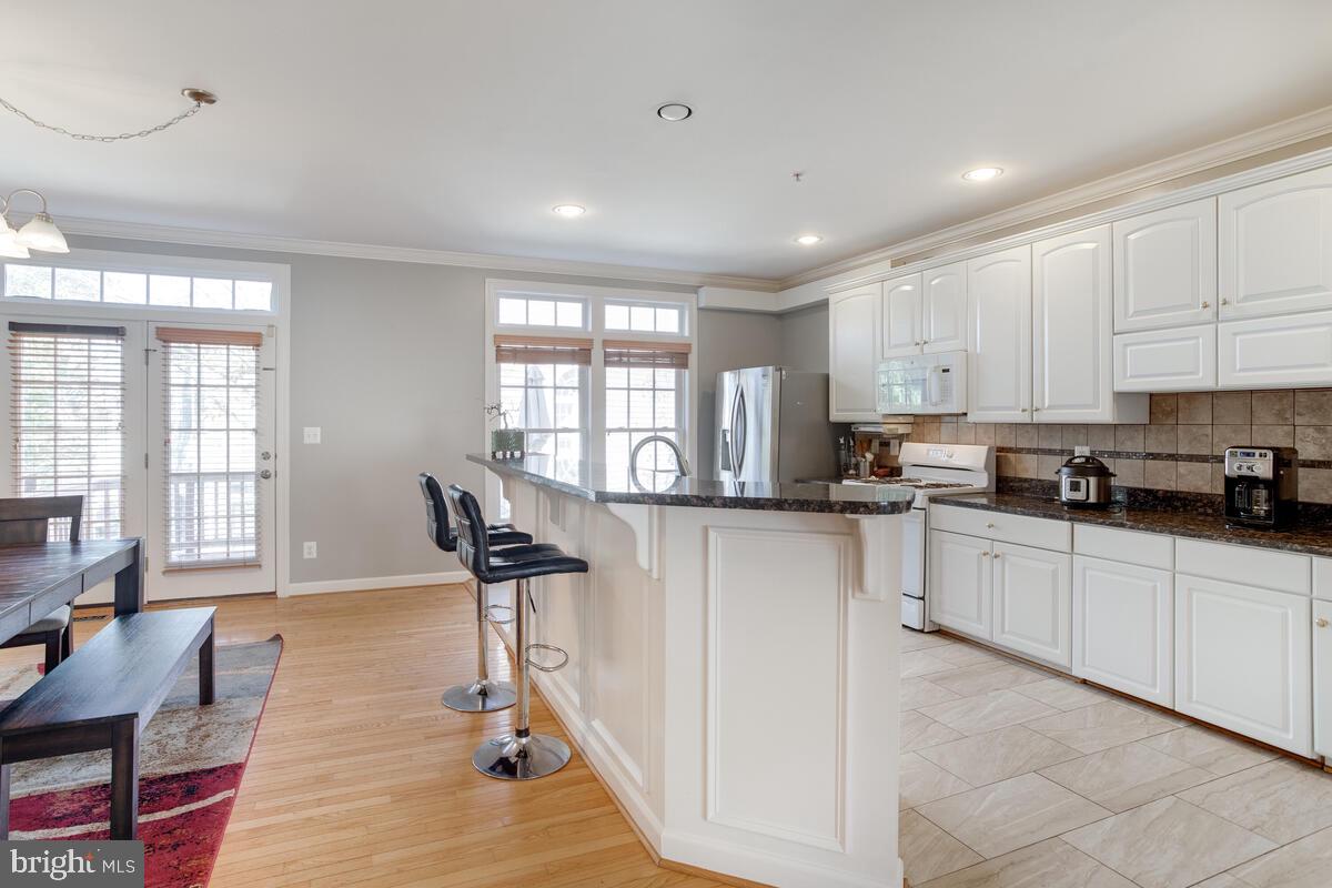 WAVERLY WOODS - Residential