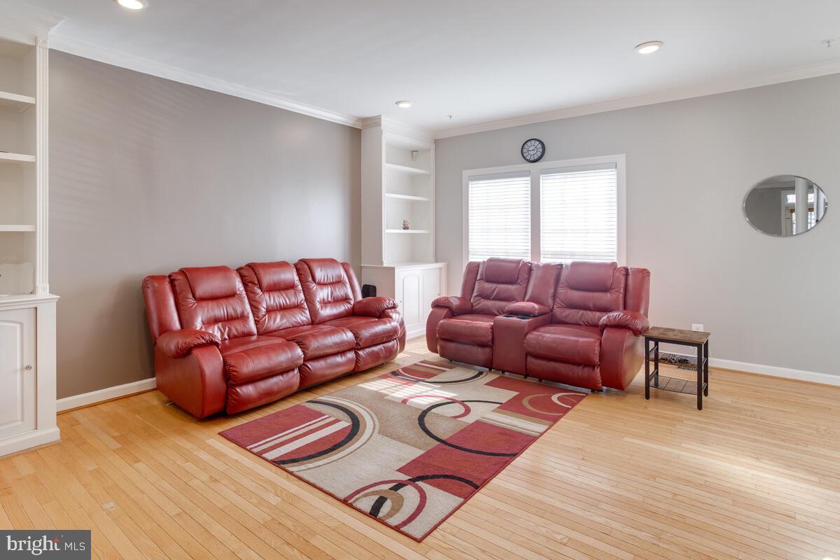 WAVERLY WOODS - Residential