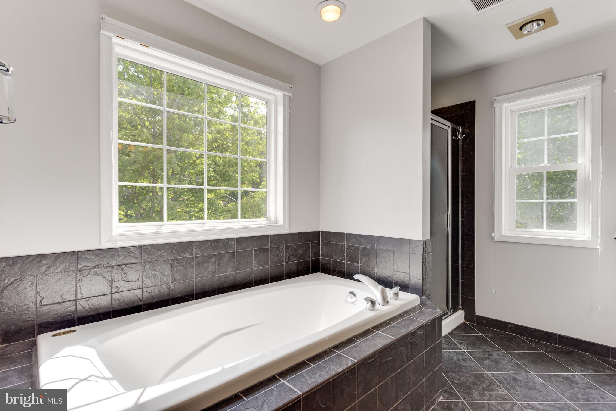 ARLINGTON HEIGHTS - Residential